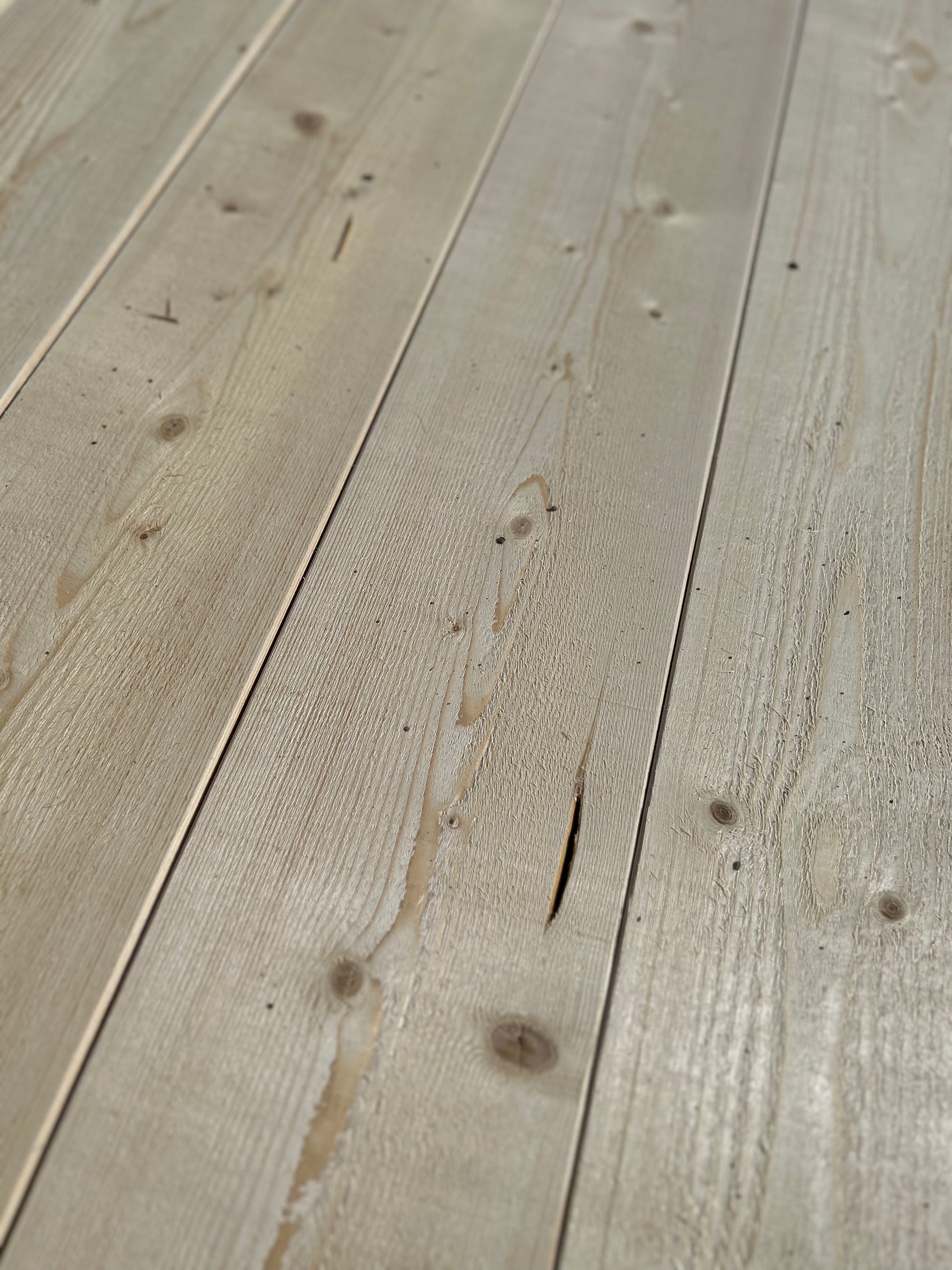 Paket Finsågade Brädor 28x195mm 4,20m 70st Obehandlade