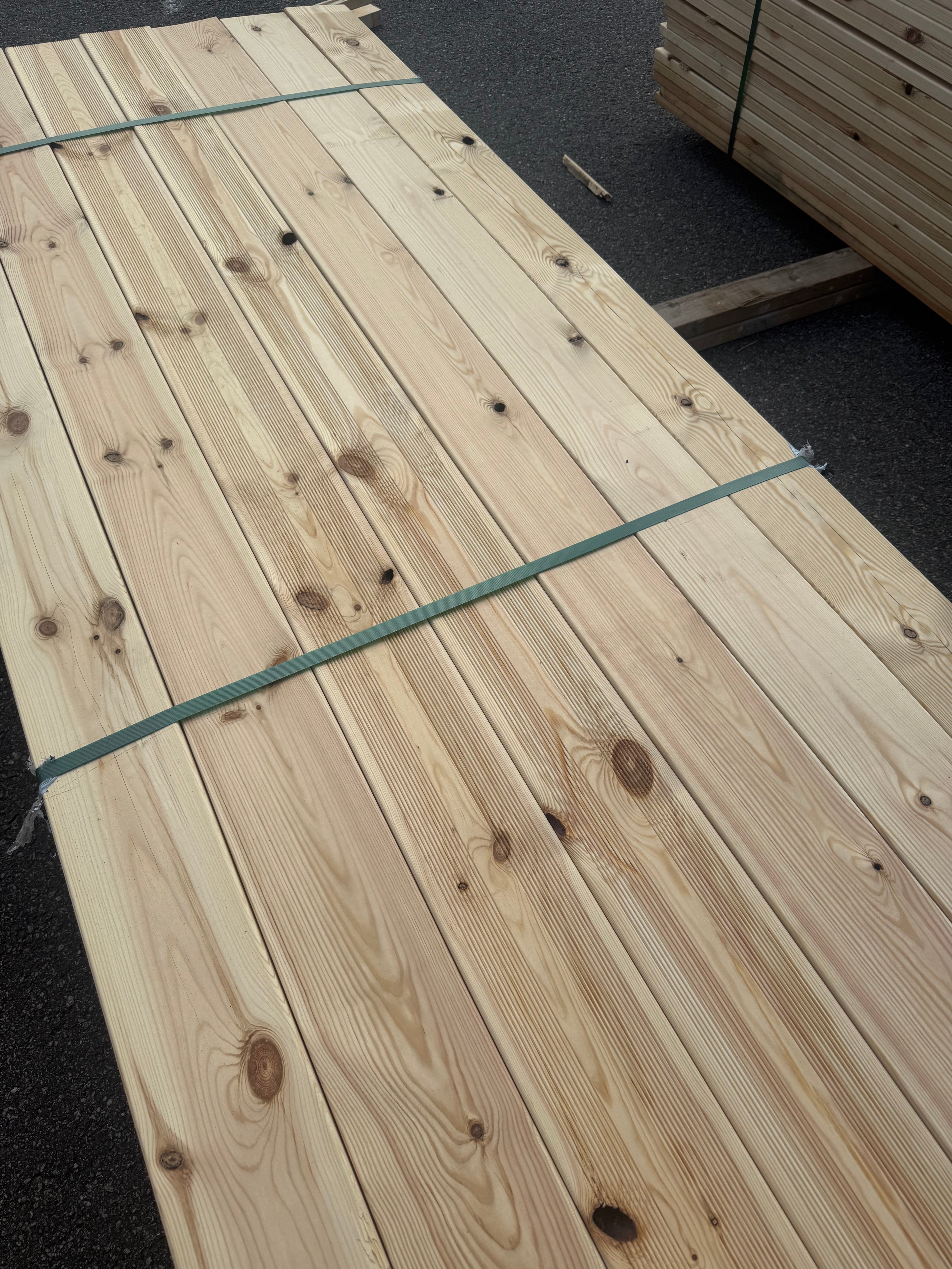 Paket Rillad Trall 28x145mm Furu