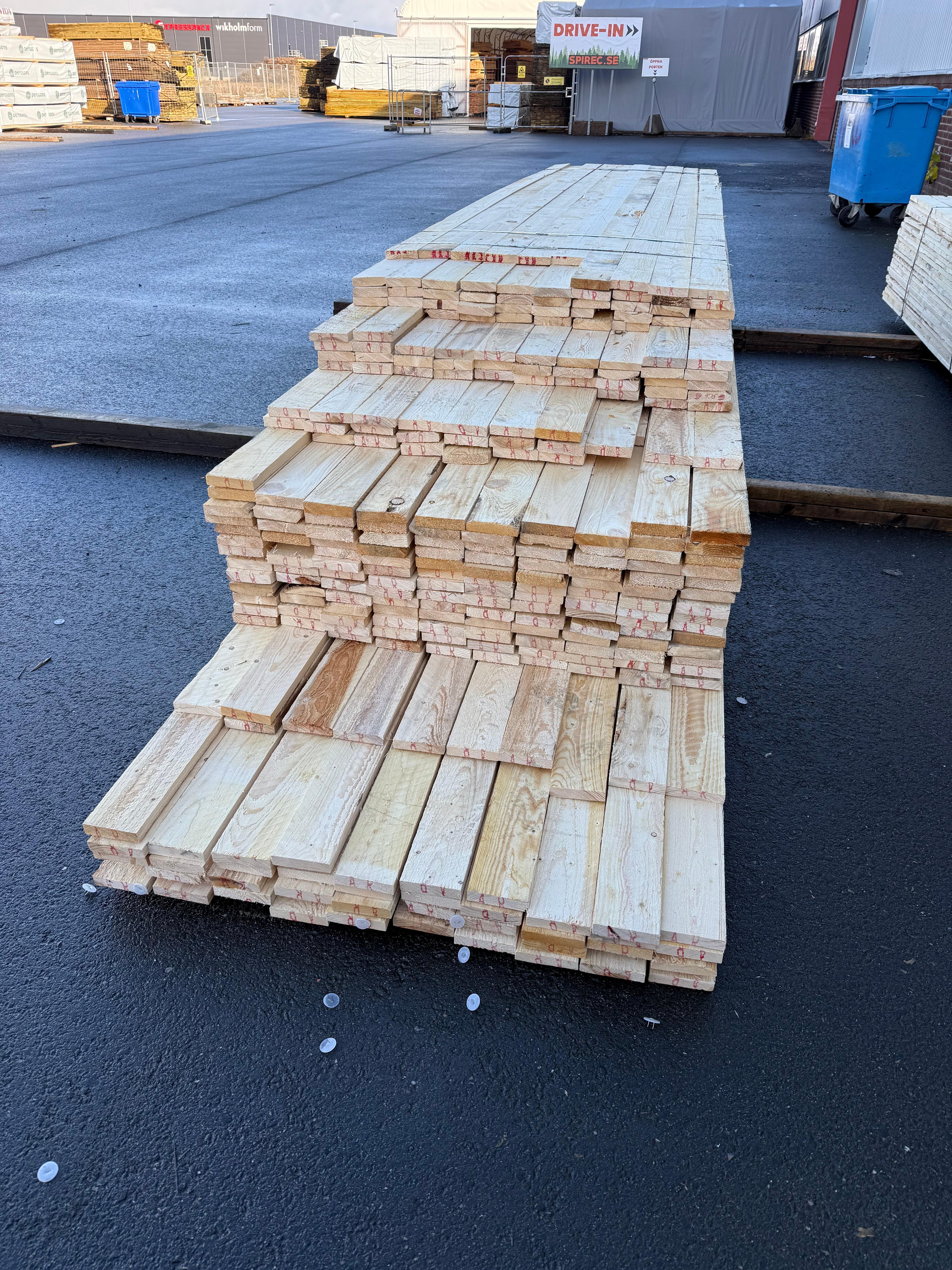 Paket Brädor 22x100mm Råsågade – 289 st (3,6–5,4 m, gran, obehandlad)