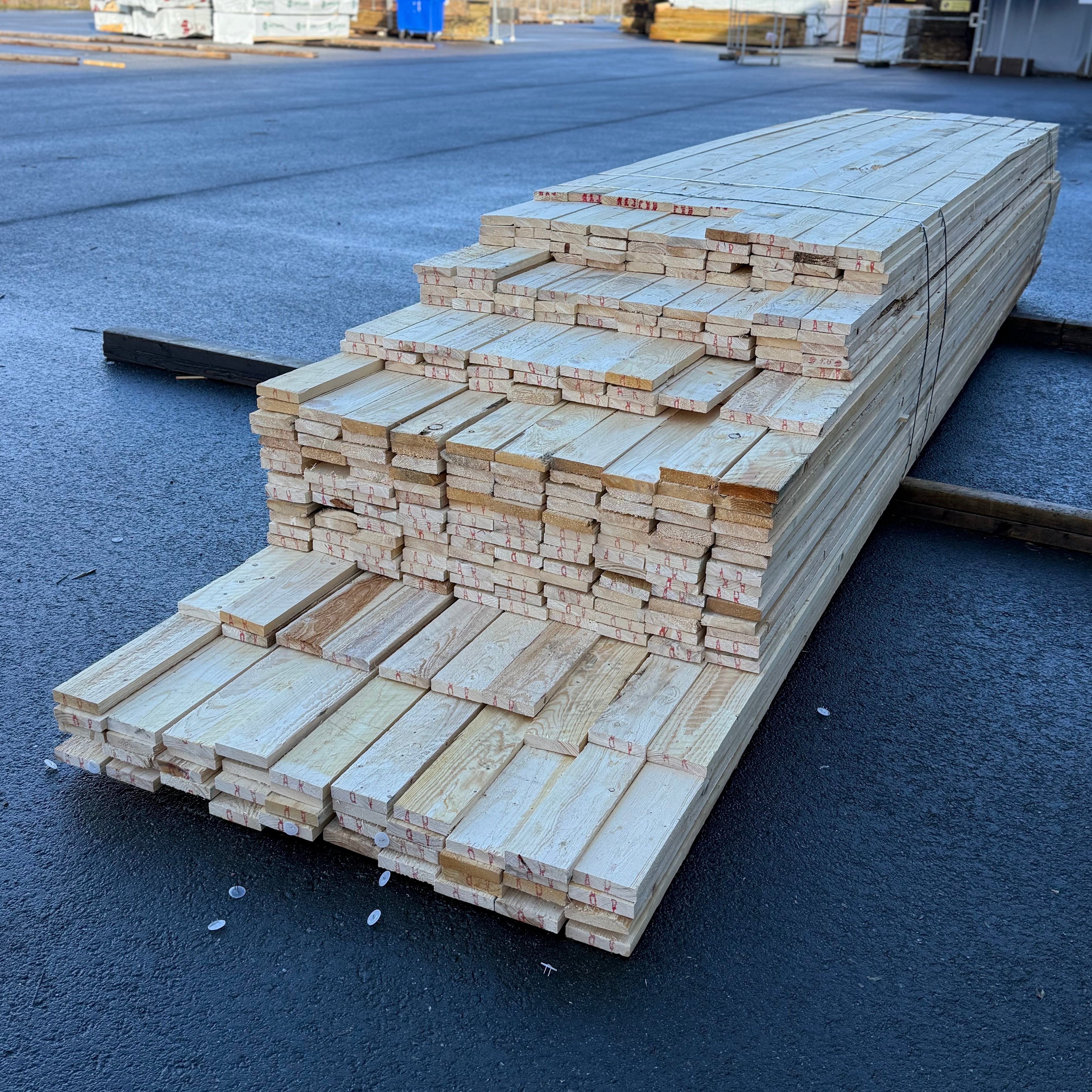 Paket Brädor 22x100mm Råsågade – 289 st (3,6–5,4 m, gran, obehandlad)