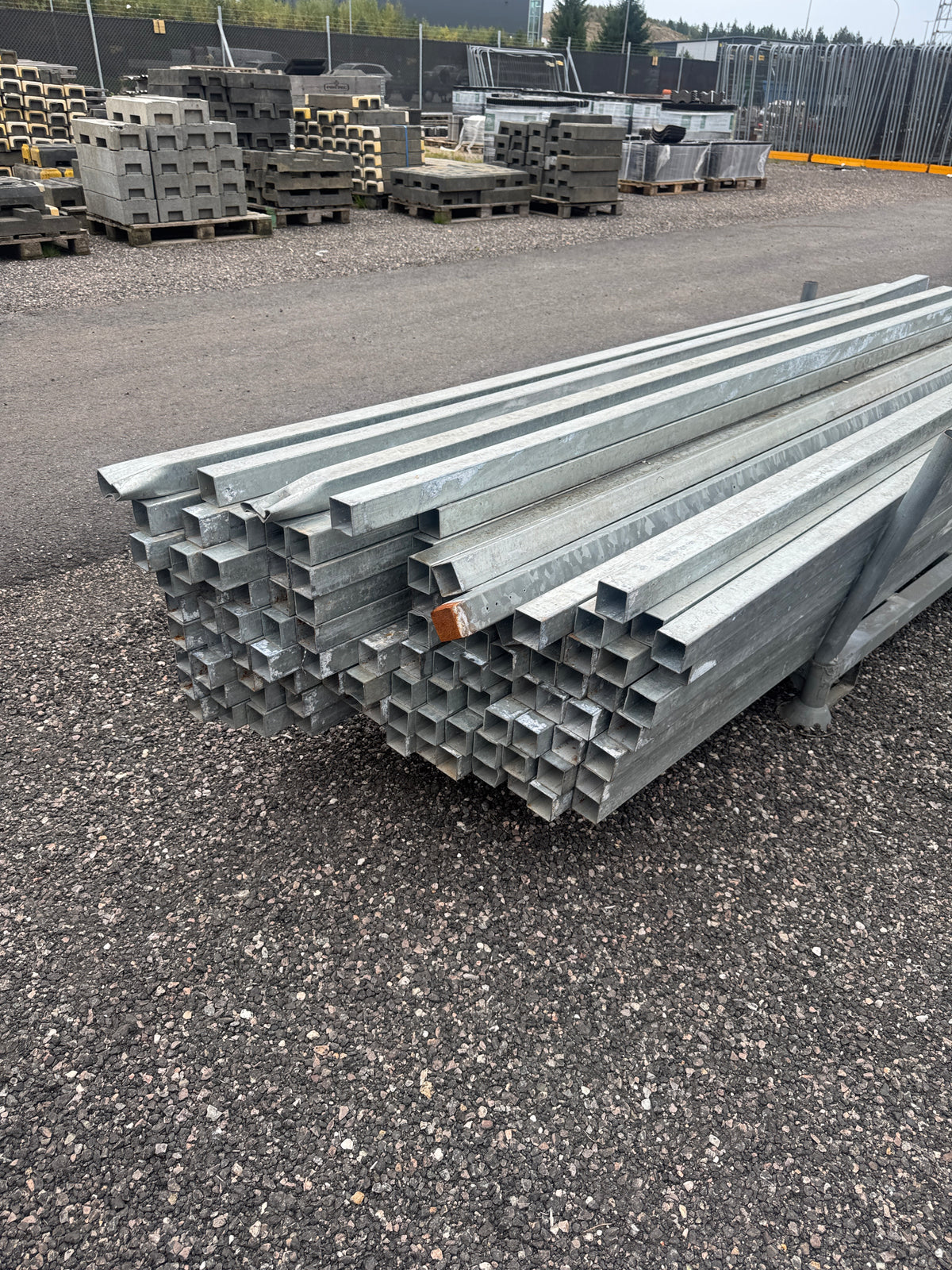 Pall Galvade Fyrkantsrör 50x50mm – 2,76m – 96st
