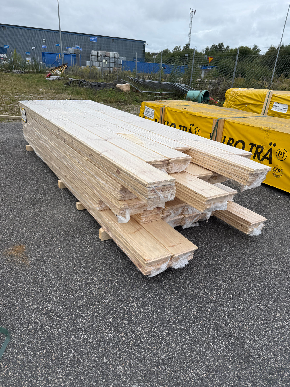 Parti Furugolv Borstad Ljusgrå Ekonomi 25x160 mm – 56,64 m²