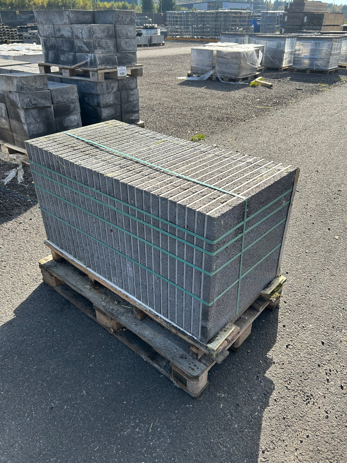 Pall GeoCeramica Marmorsten Svart 600×600×40 mm – 28 st, 10,08 m²