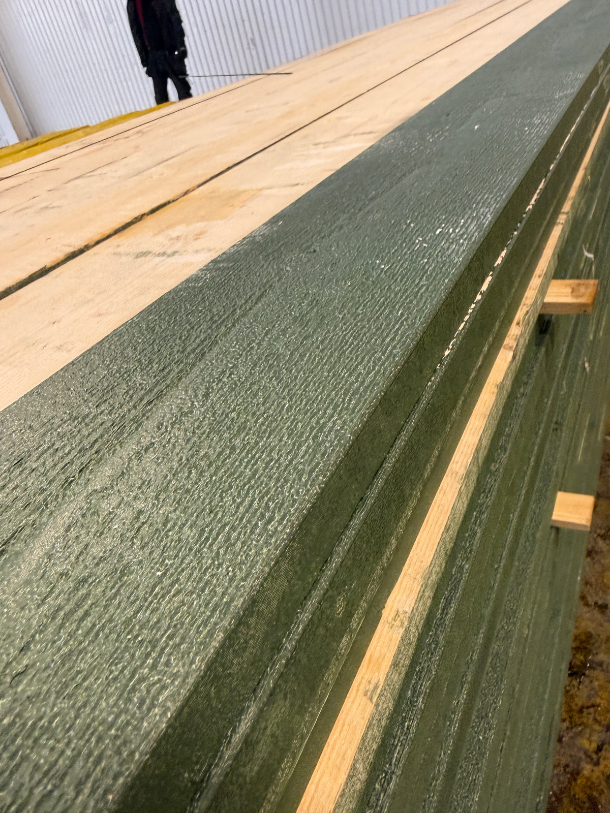 Paket Finsågade Brädor 22×145 mm Mellanstrukna 5,40 m – 175 st