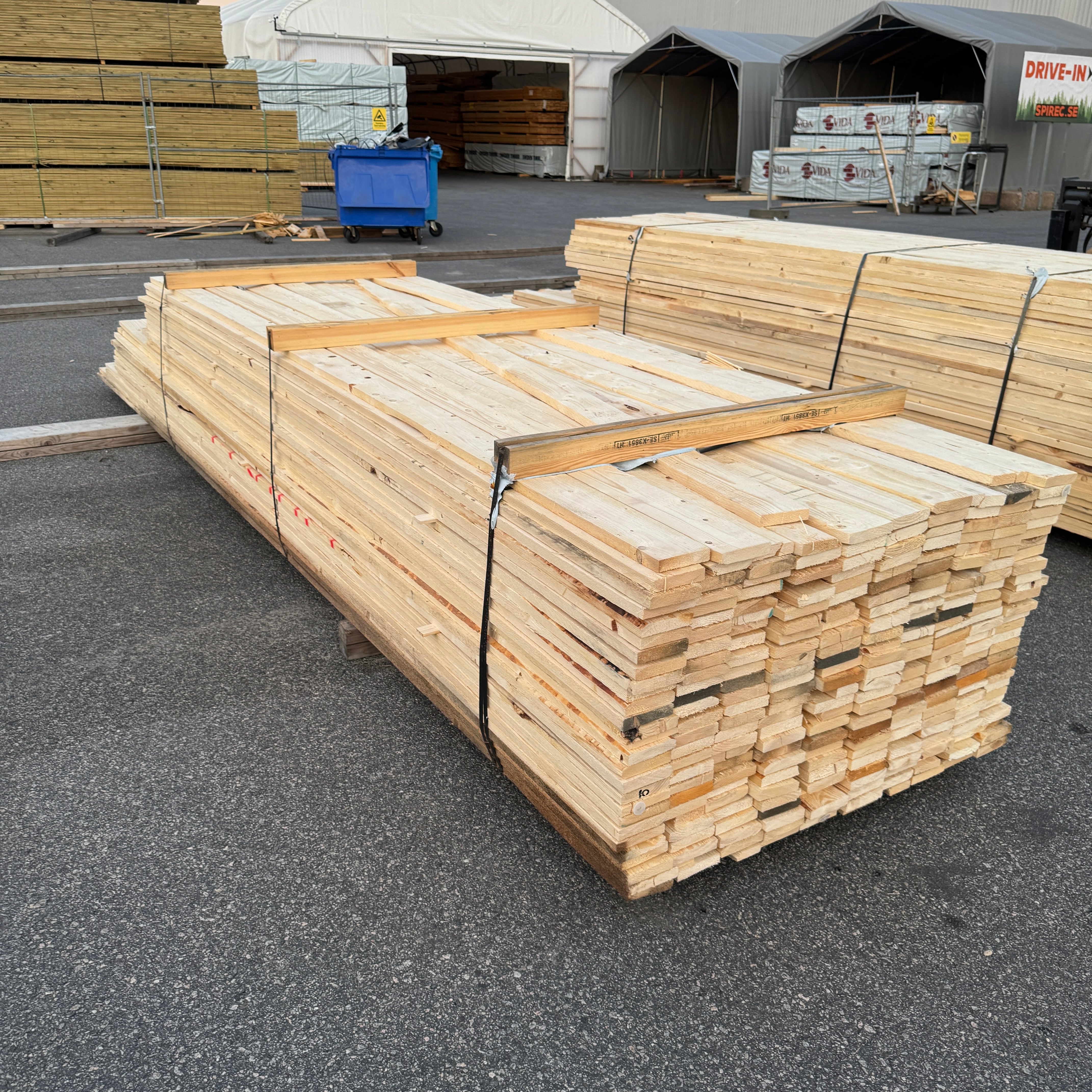 Paket Brädor 22x100mm Råsågad – 265 st (3,6–5,4 m, gran, obehandlad)