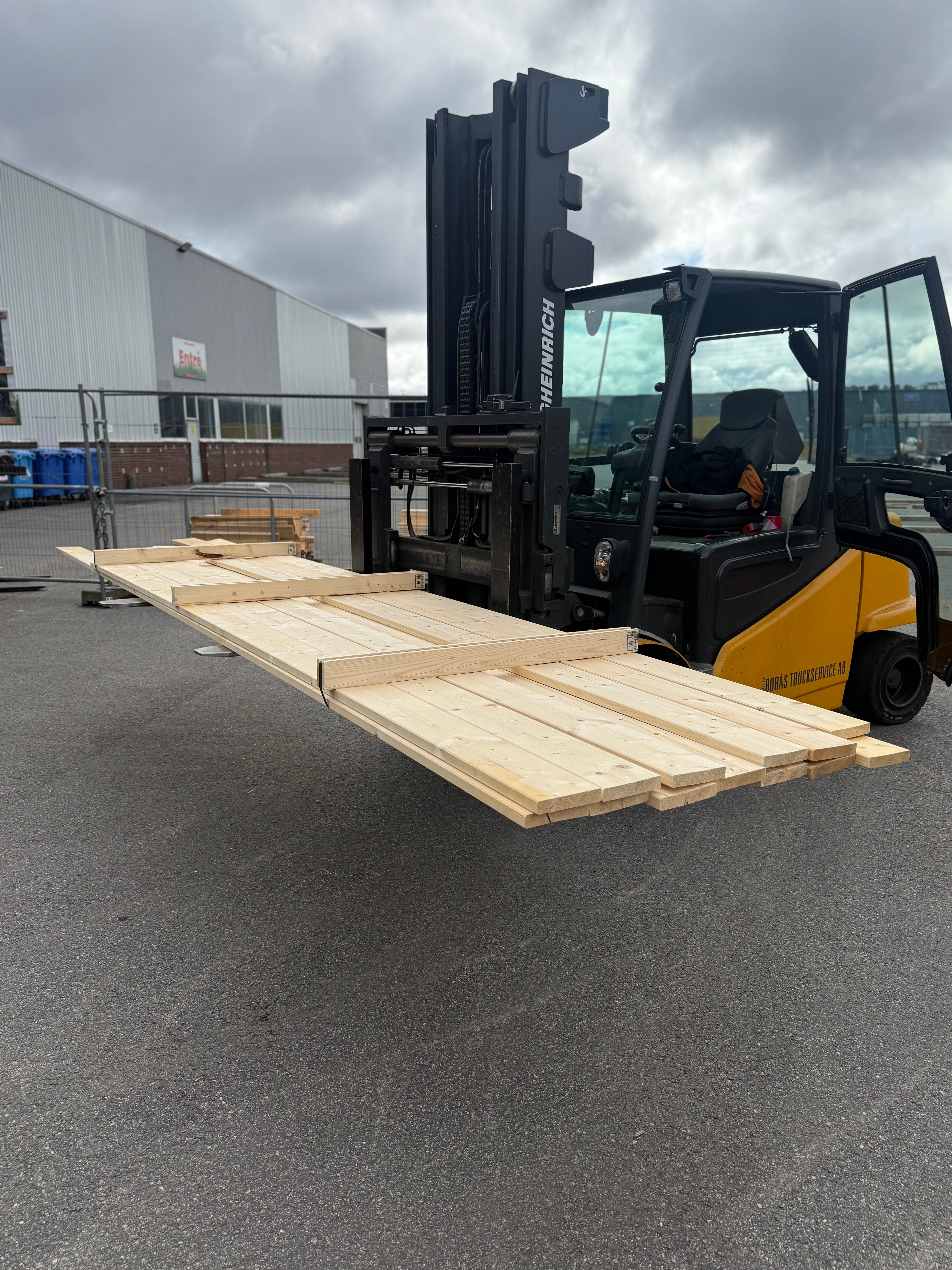 Paket Brädor – Vrak 25x145mm 13st