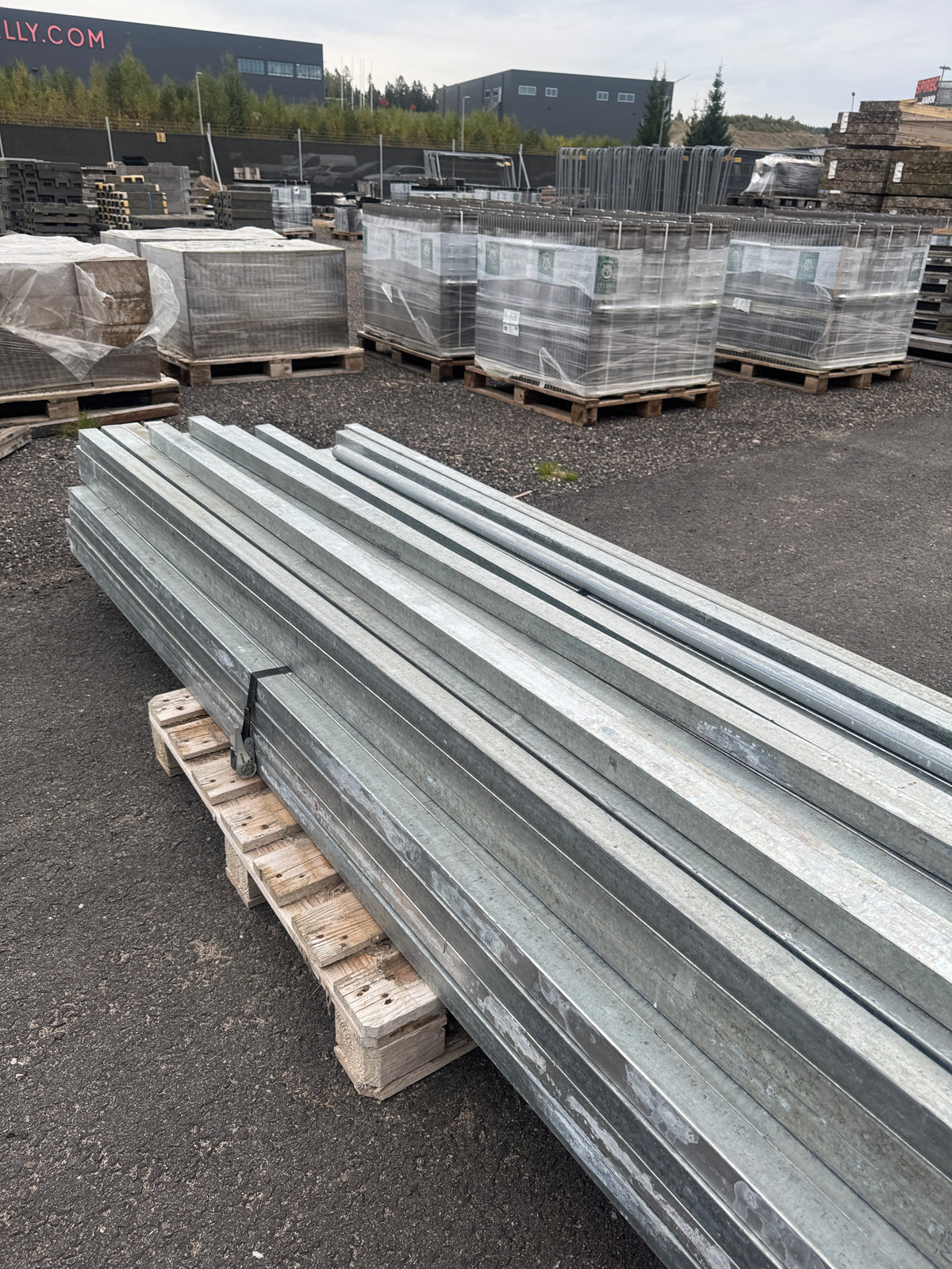 Pall Galvade Stängselstolpar 50x50mm – 2,76m – ca 80st