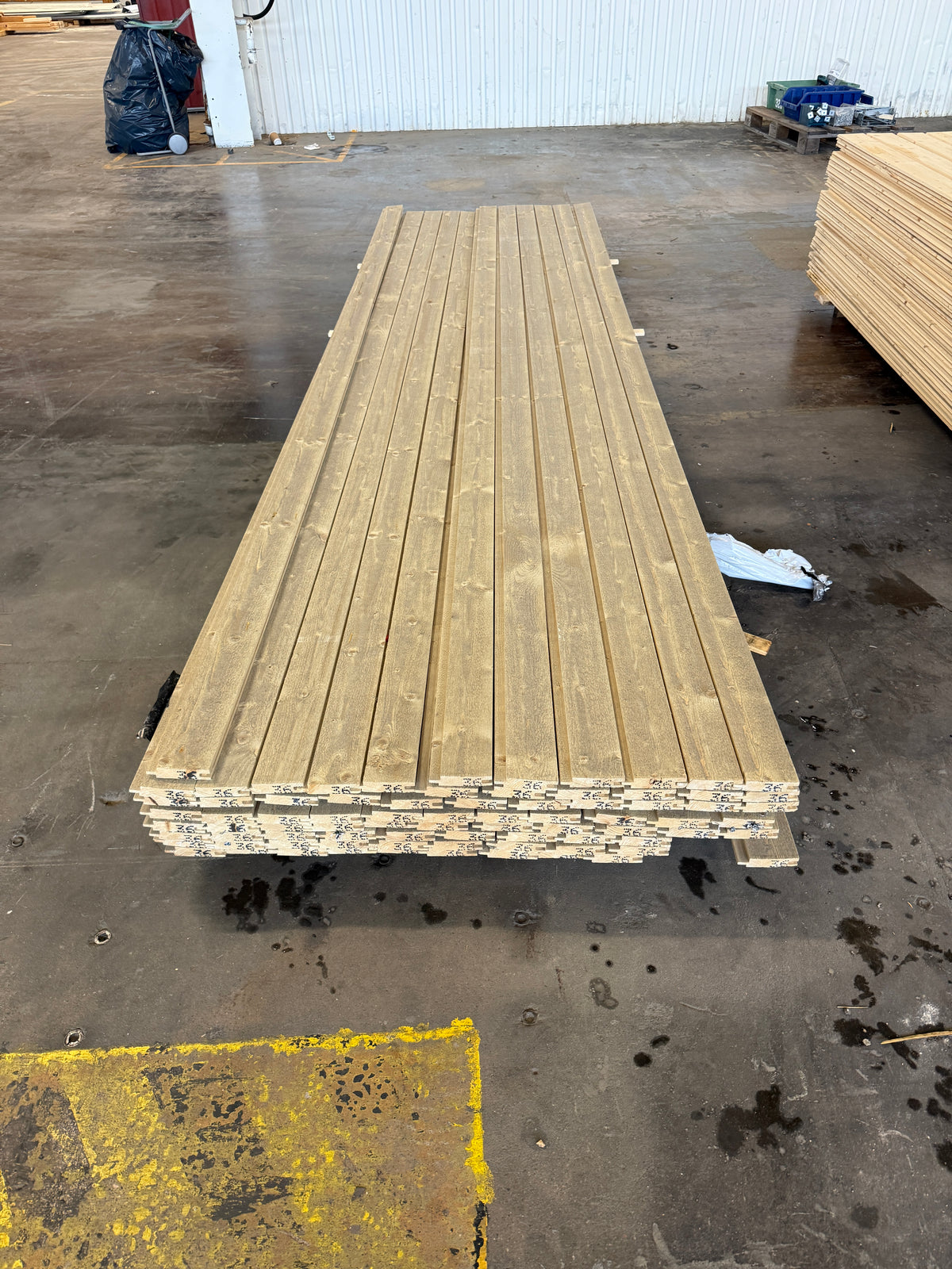 Paket Spårpanel Lasyr 22×95 mm 3,60 m – 84 st