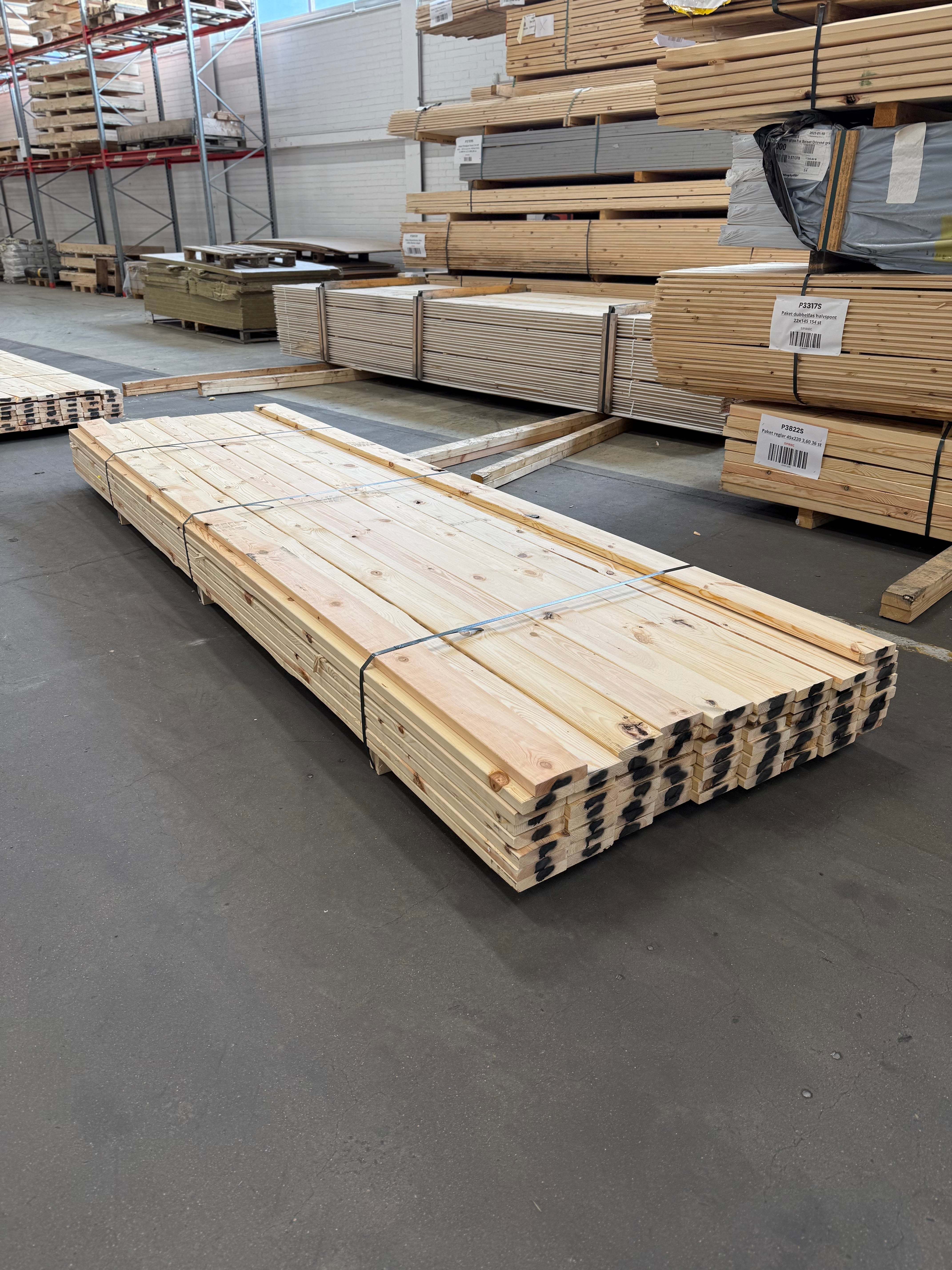 Paket Hyvlade Brädor 28x120mm, 3.60m- 65st (Furu) B-sortering