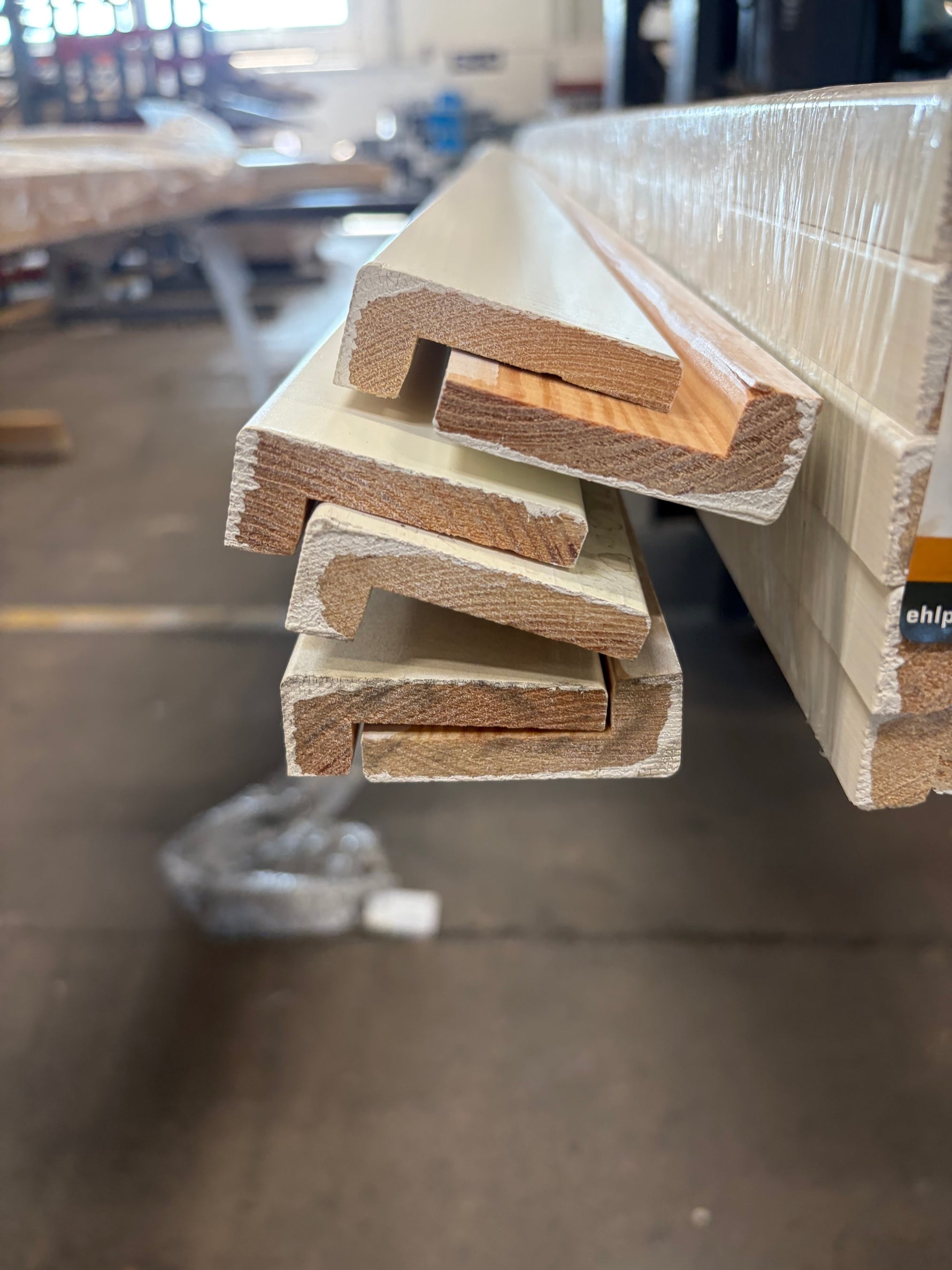 Parti Klackfoder Vitmålad 21x56mm- 4,4m - 28 st