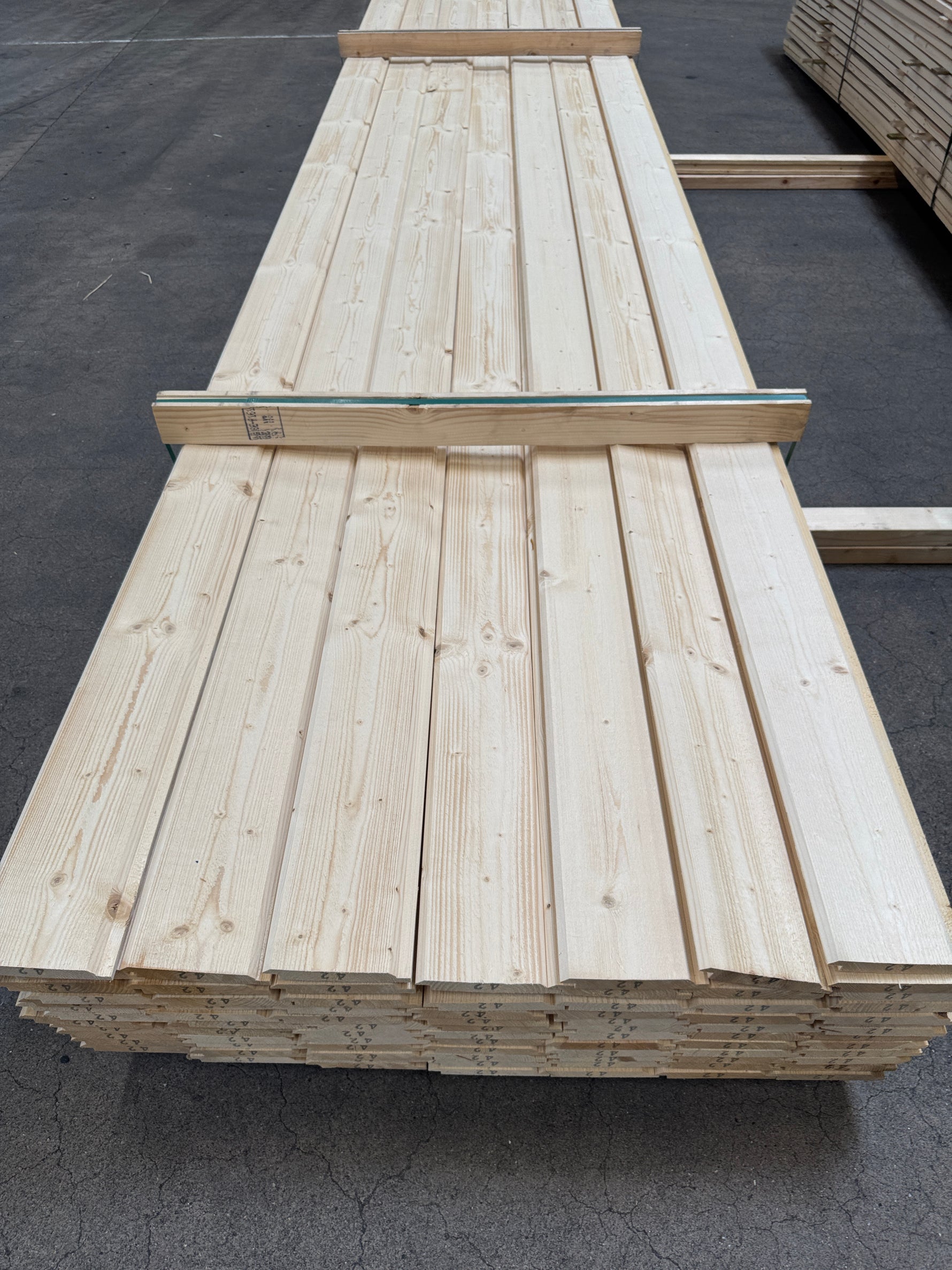 Paket Ytterpanel Dubbelfas Fals 22x145mm 4,20m – 91 st