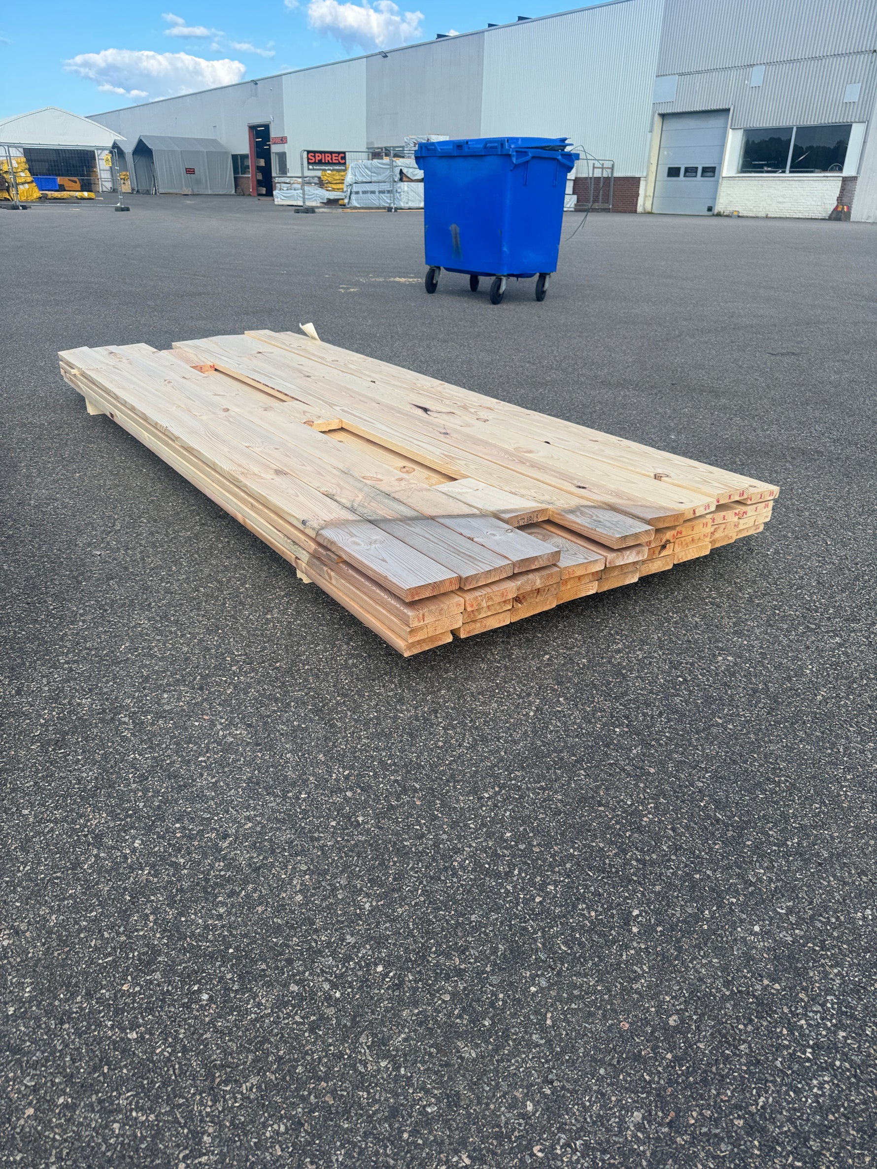 Paket Hyvlad 28x120 – 35st – 2.70 m – ANDRASORTERING