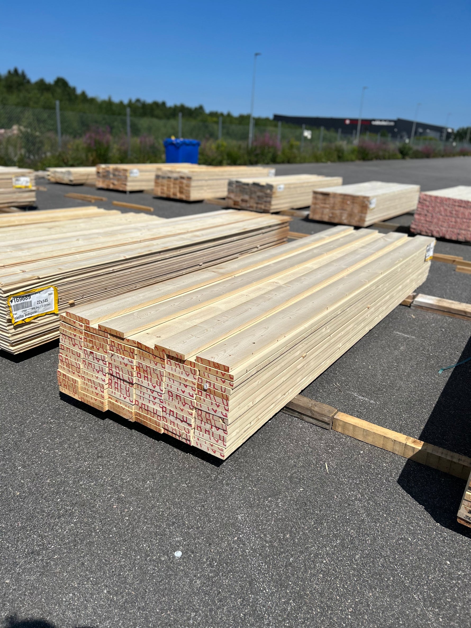 Paket Finsågade Brädor 28x170mm 88st 3.60m Obehandlade