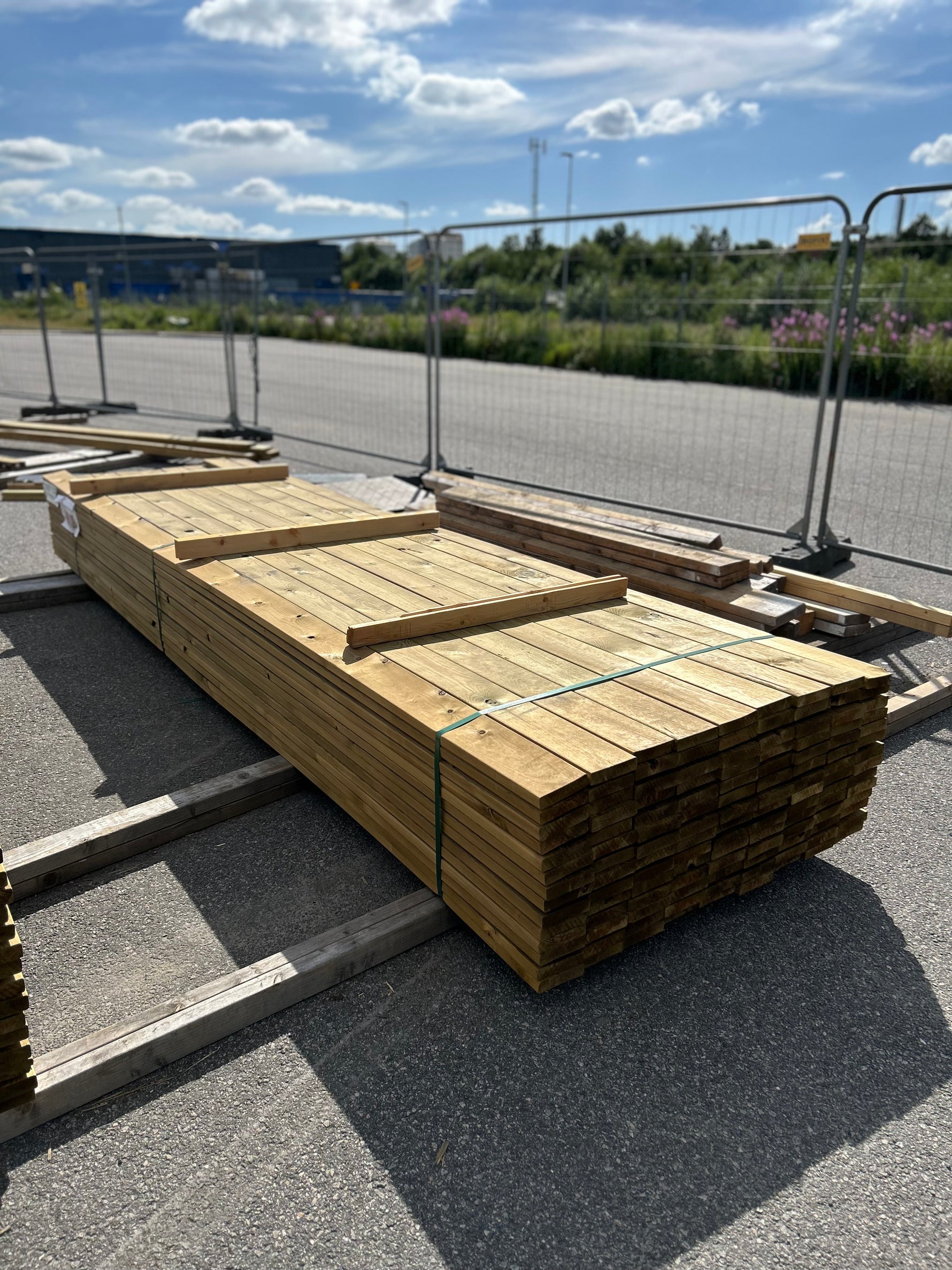 Paket Tryckimpregnerad Trall 28x120mm 3,90–4,20m 135st B-Sortering