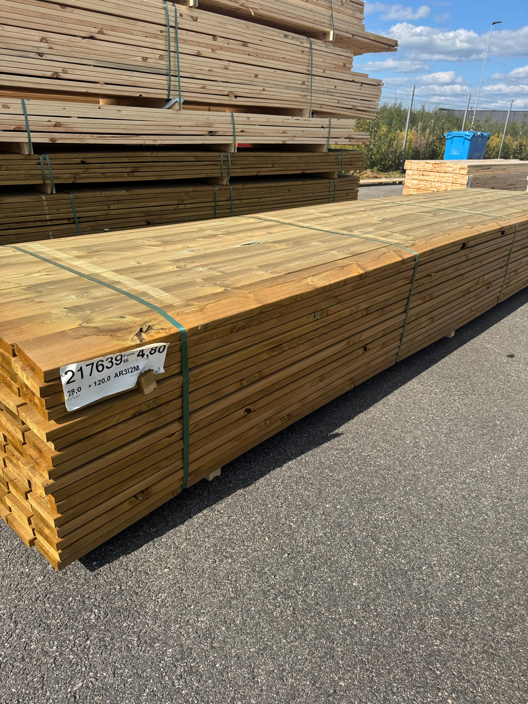 Paket Slät Trall 28x120 – 144st – 4.80 m – NTR AB – ANDRASORTERING