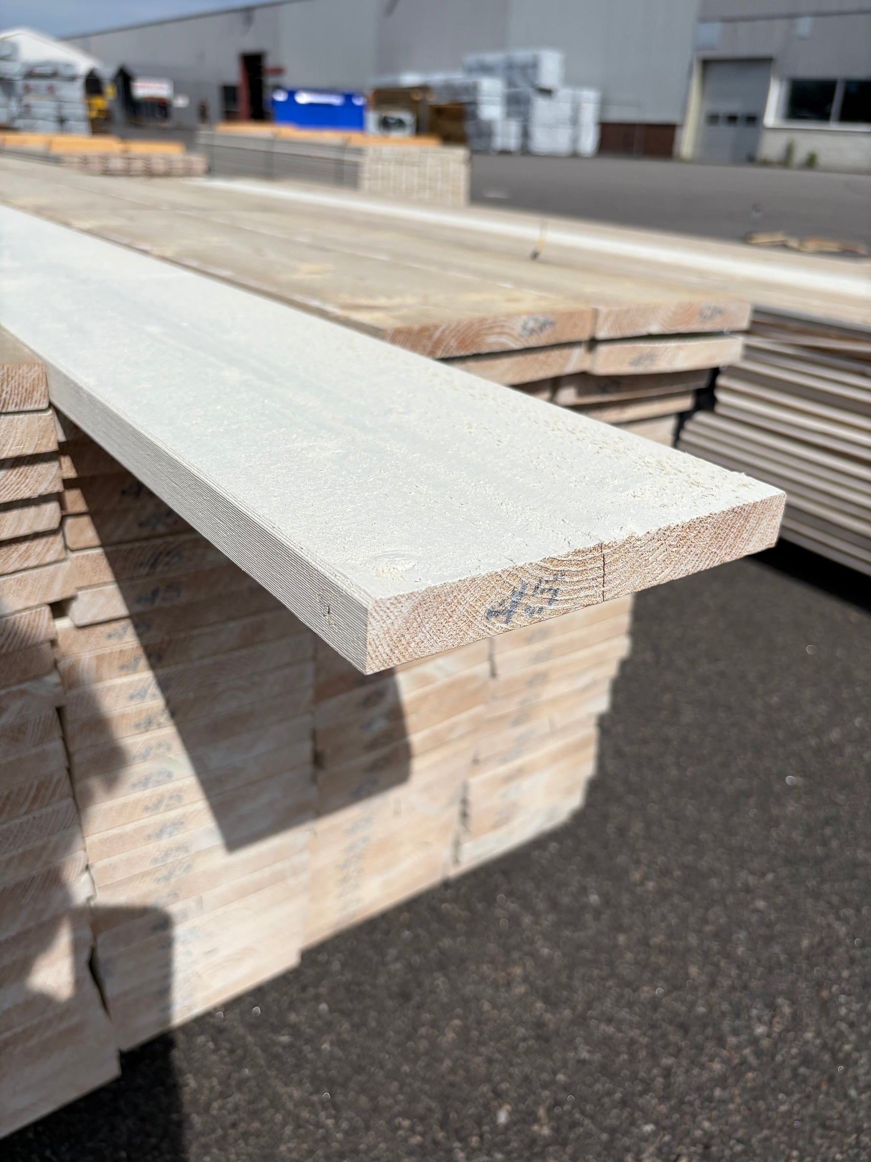 Paket Finsågade Brädor 22x170mm, 150st 4.50m Mellanstruken