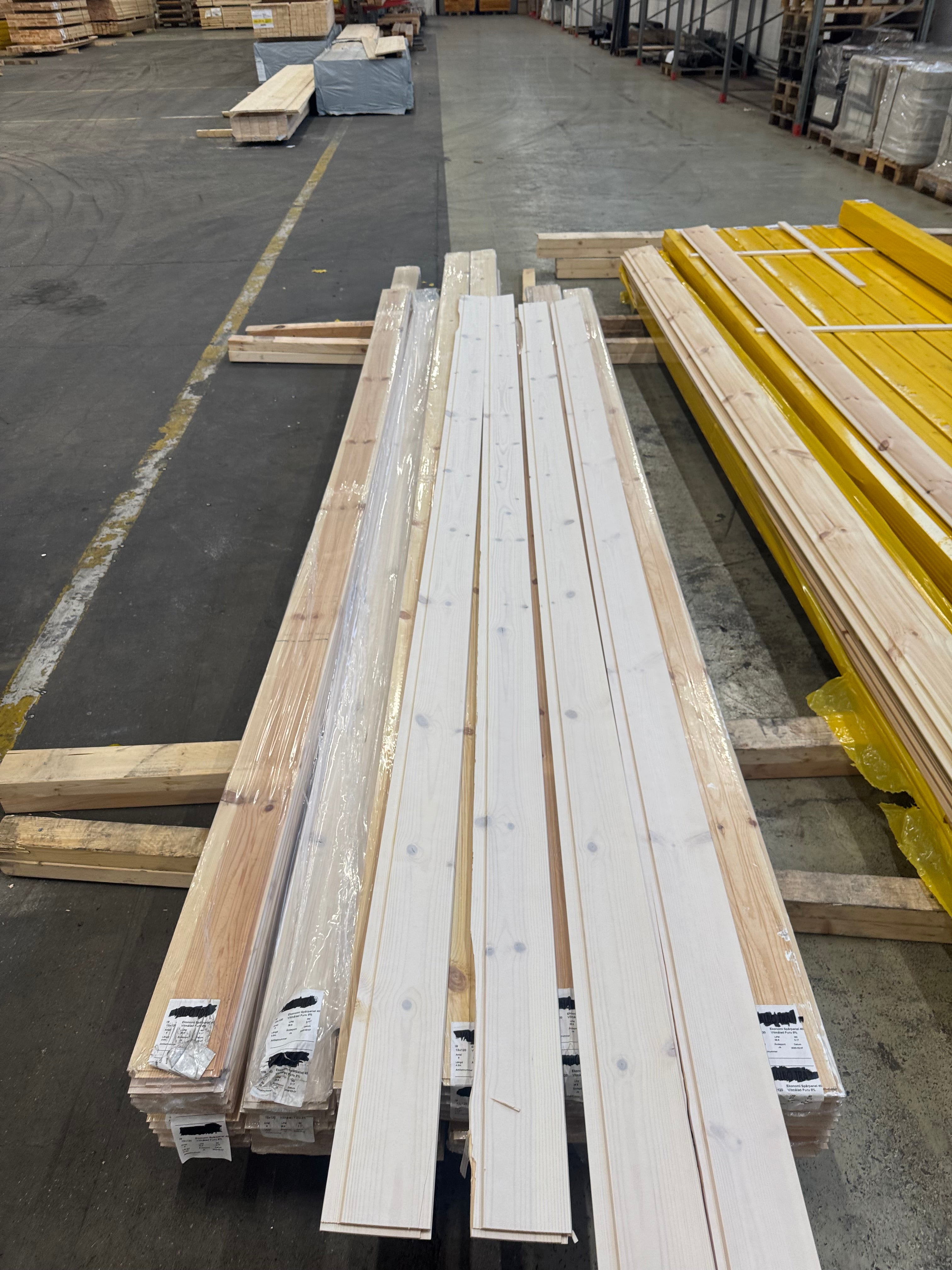 Paket Innerpanel Spårpanel 13x120mm – Skadat (Vitlaserad Ekonomi)