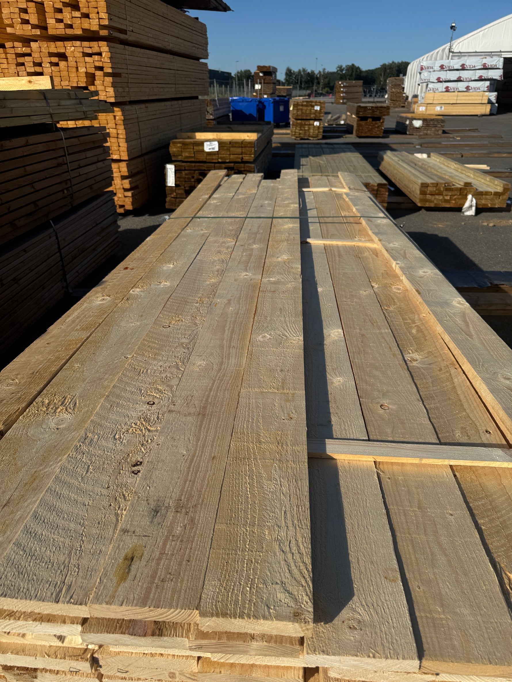 Paket Råsågade Brädor 22×125mm 277st (2.40-3.90m)