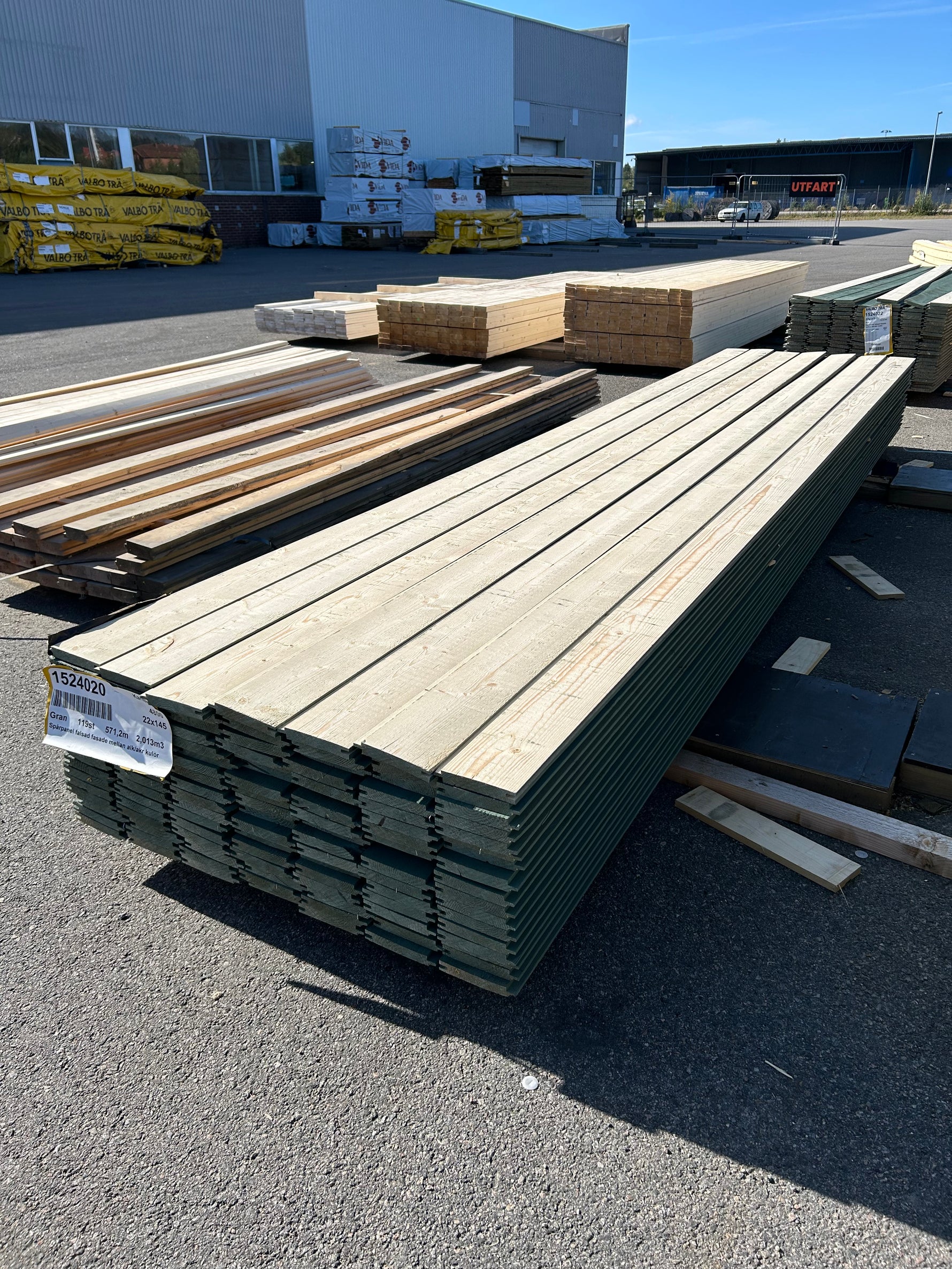 Paket Spontad Spårpanel 22x145mm 4,80m 119st Gran- Mellanstruken