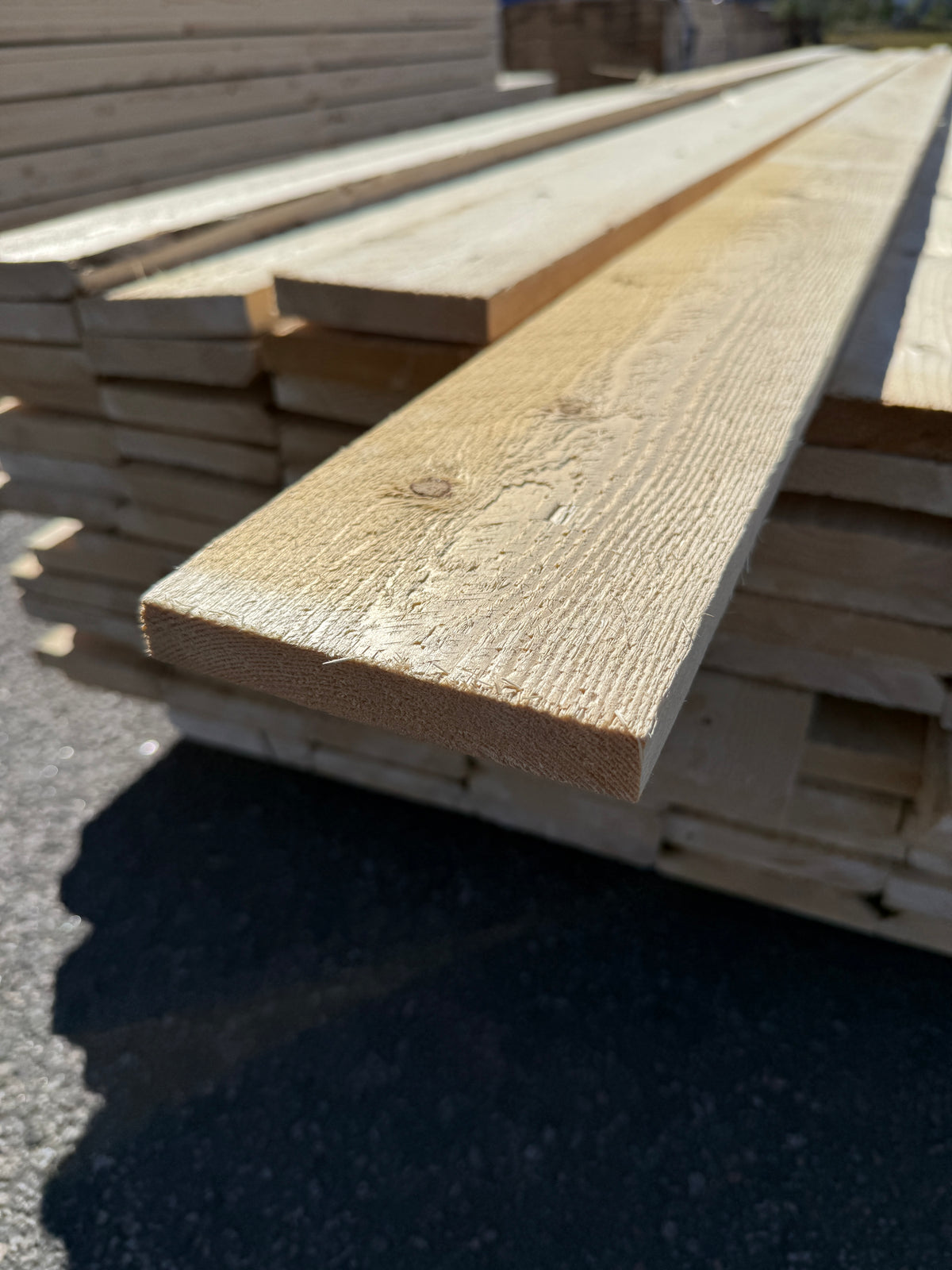 Paket Råsågade Brädor 22x125mm 4,20m 100st