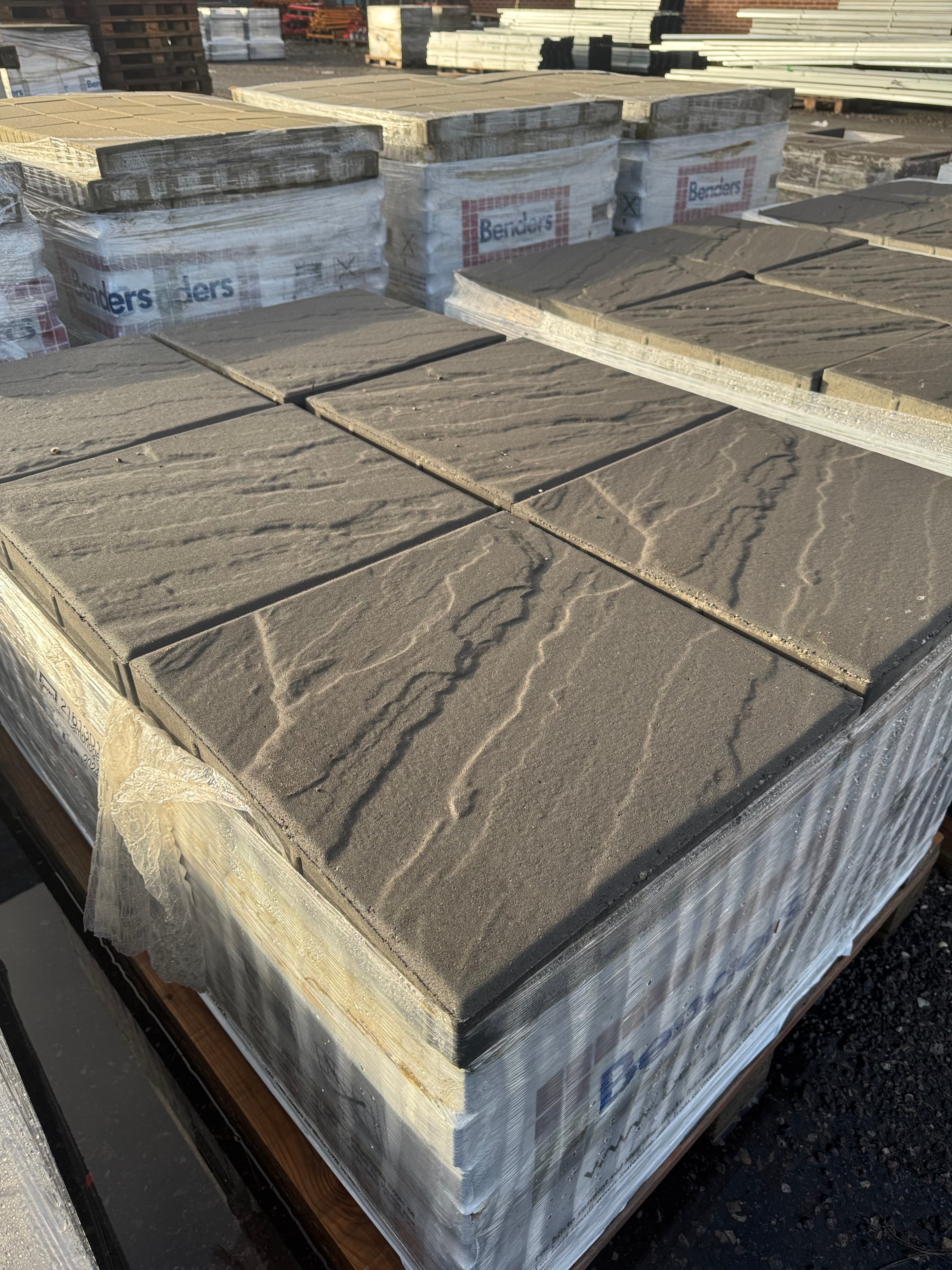 Marksten Cambridge 420x420x50 mm – Grafit 170 kr/kvm