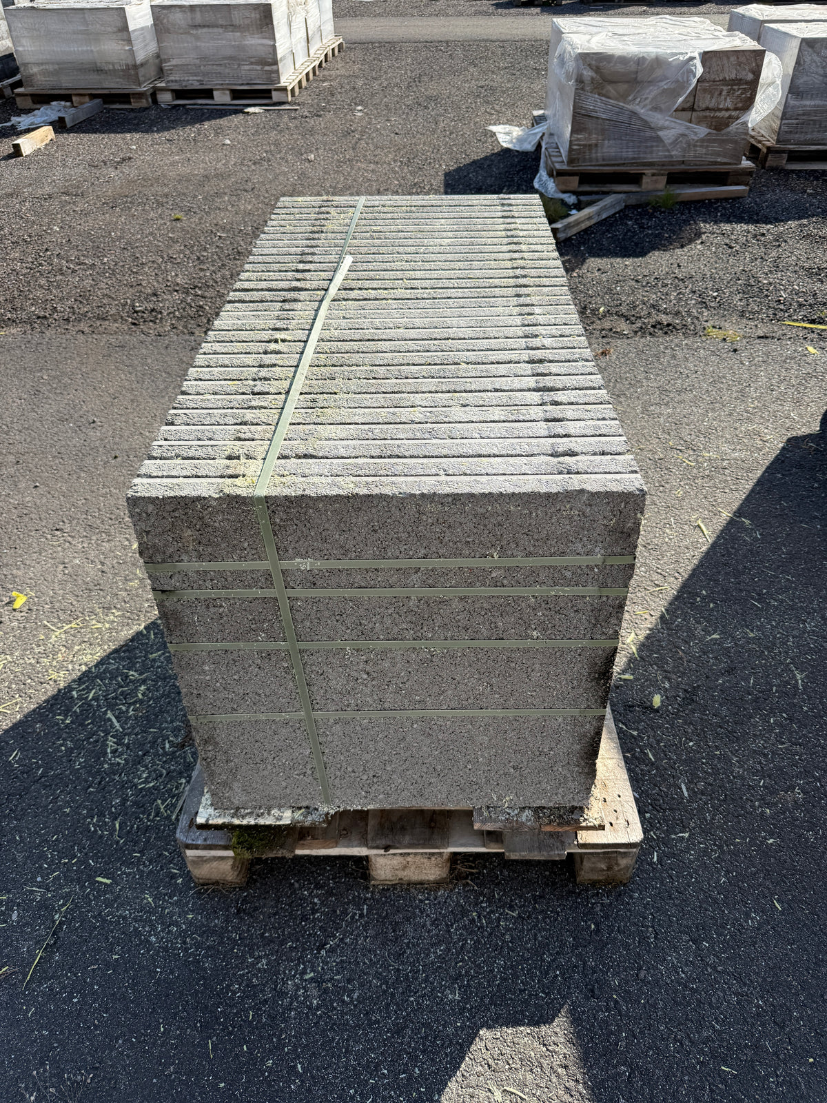 Pall GeoCeramica Marmorsten Grå 600×600×40 mm – 28 st, 10,08 m²