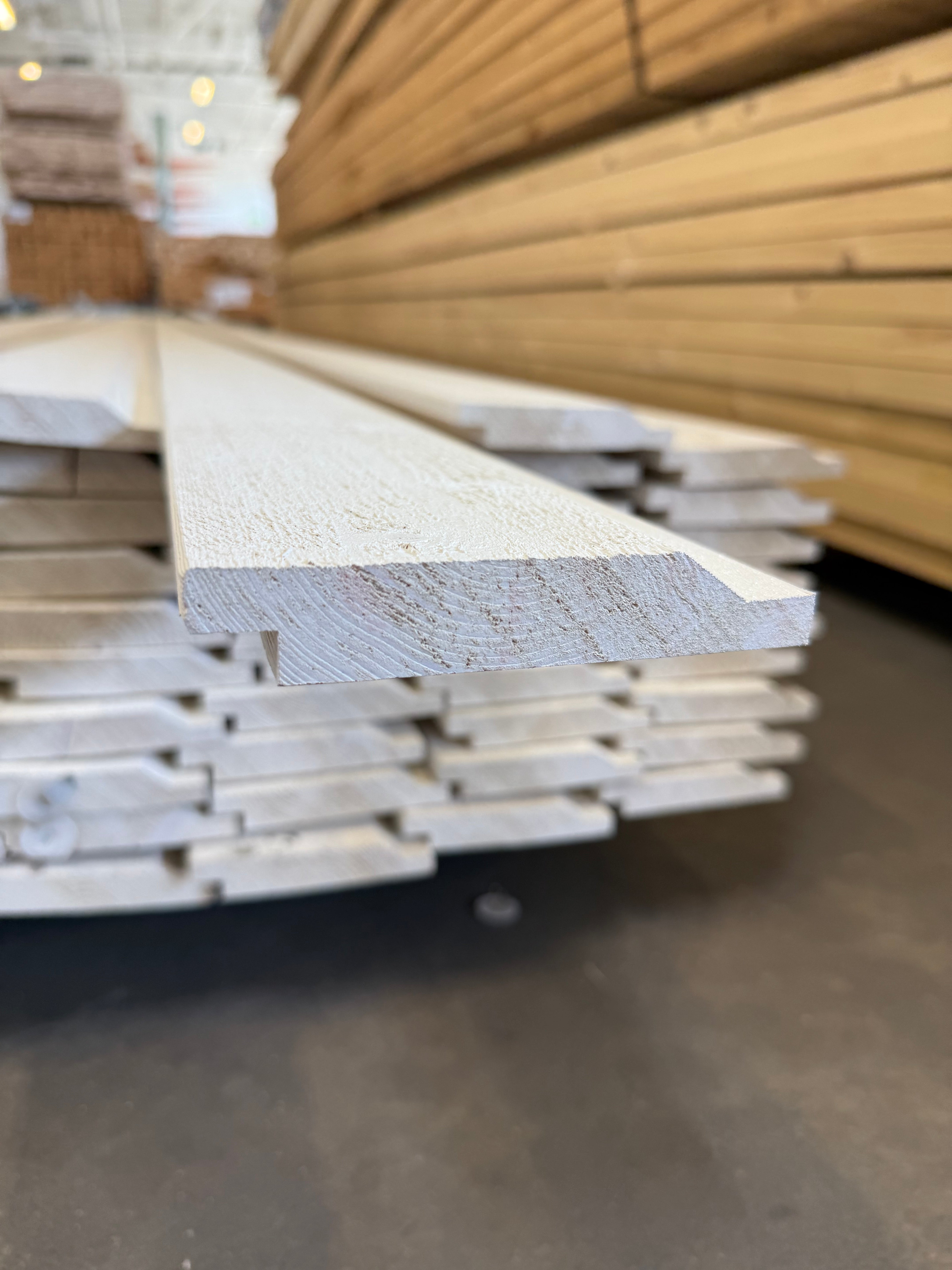 Paket Falsad Enkelfasspont 22x120 mm – 5,40 m – 86 st – Grund + Mellanstruken Vit