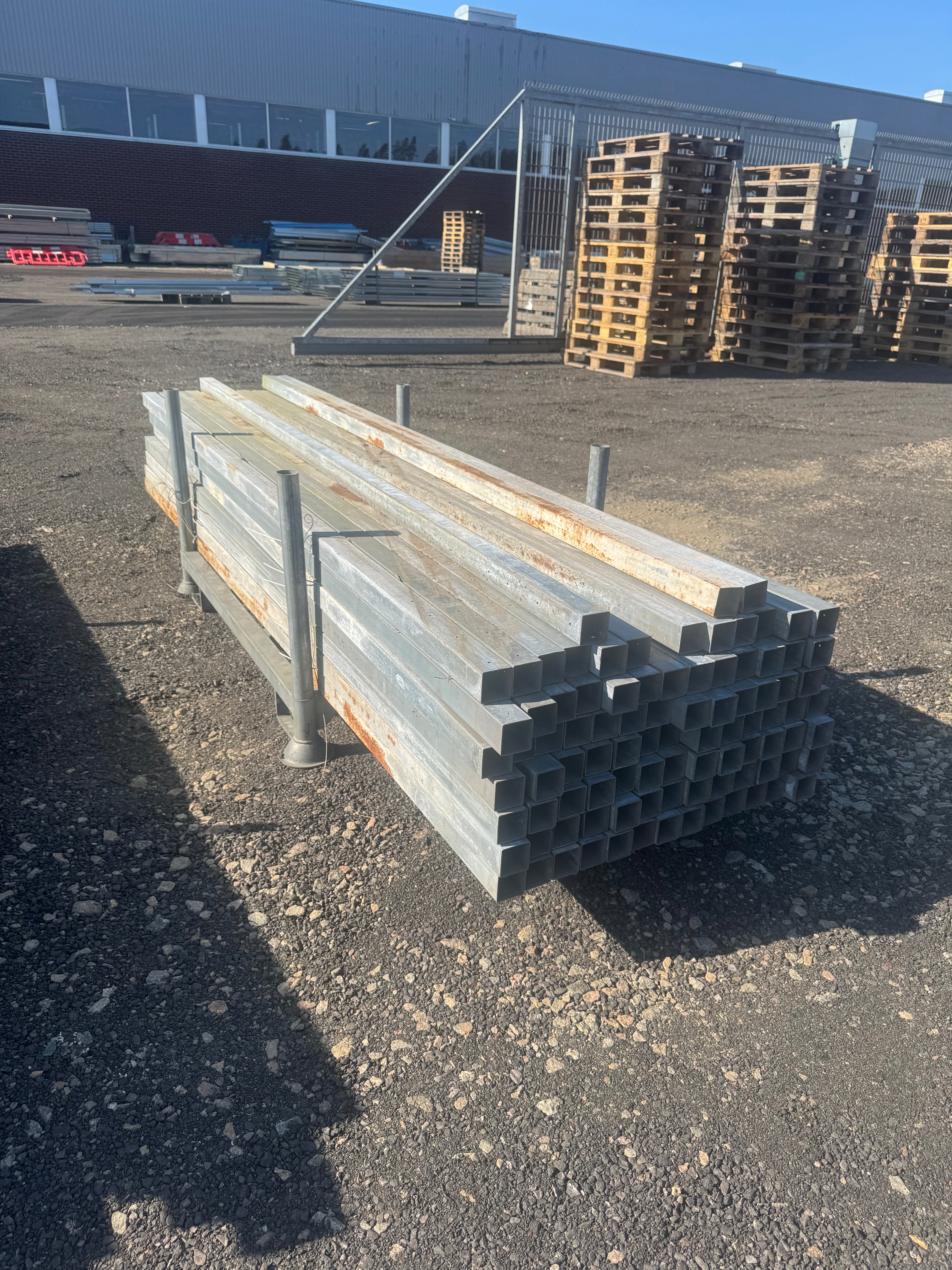 Staketstolpar 50x50mm rostiga 93st