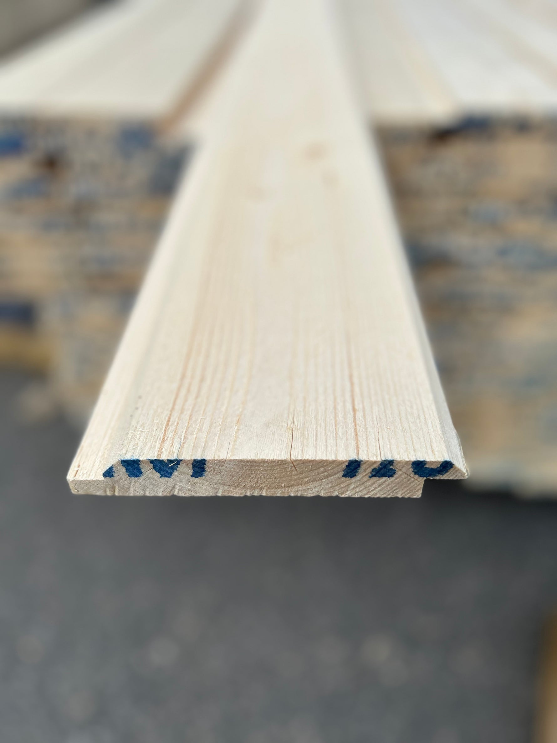 Paket Ytterpanel Dubbelfas Fals 22x145mm 4.20m – 175st (Obehandlad) Väderbitet