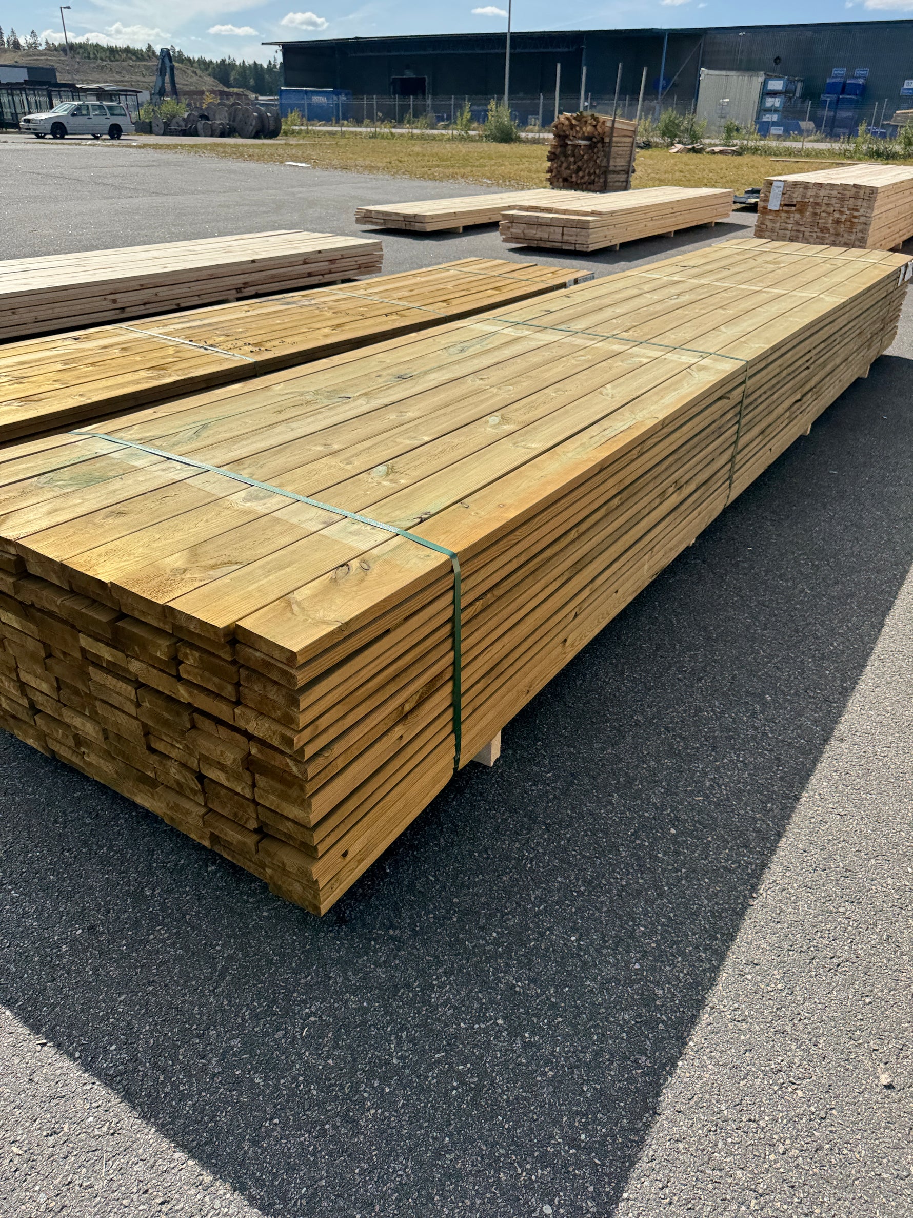 Paket Slät Trall 28x120 – 144st – 5.40 m – NTR AB – ANDRASORTERING