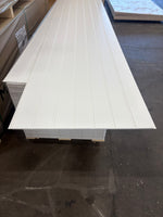 Vitmålad Inomhuspanel 6x620x2435mm Pärlspont Dekor