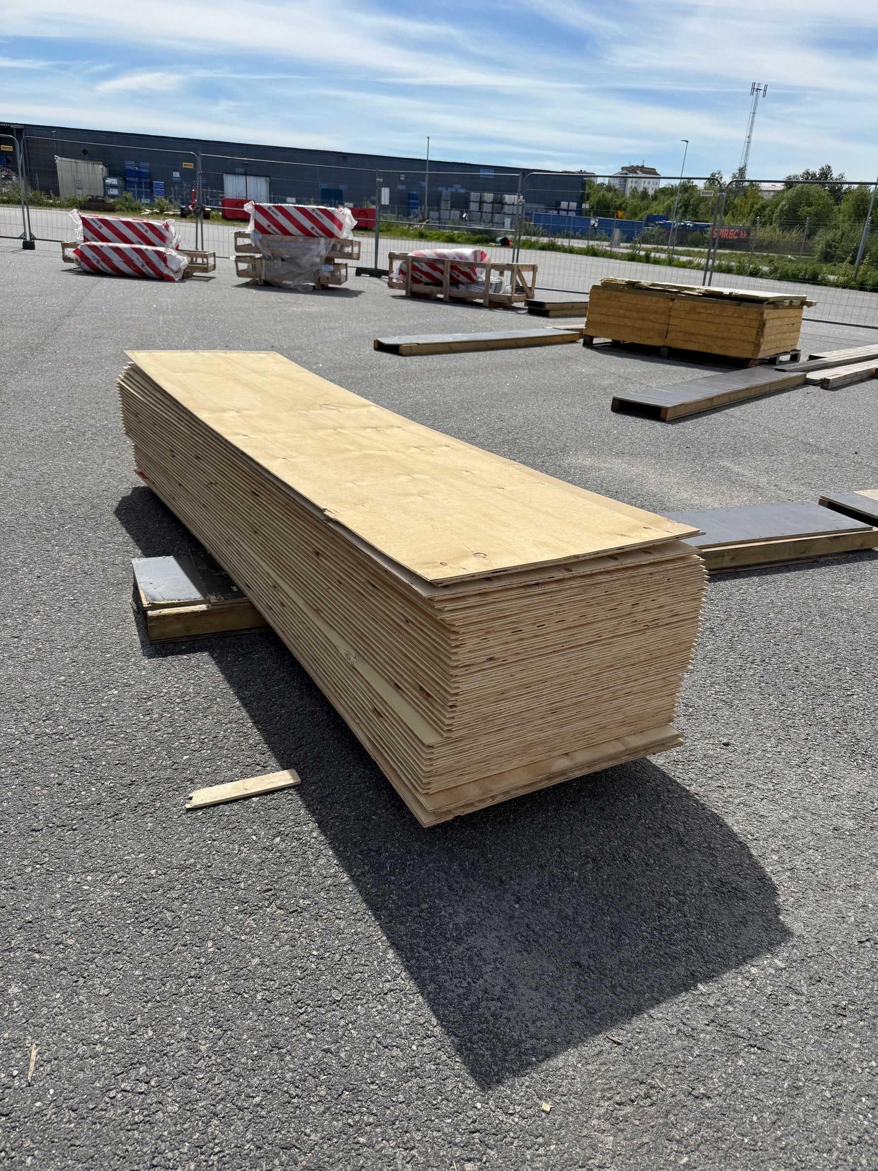 Parti WISA Wall Ergo Plywoodskivor 12mm (598x2400mm) 32st