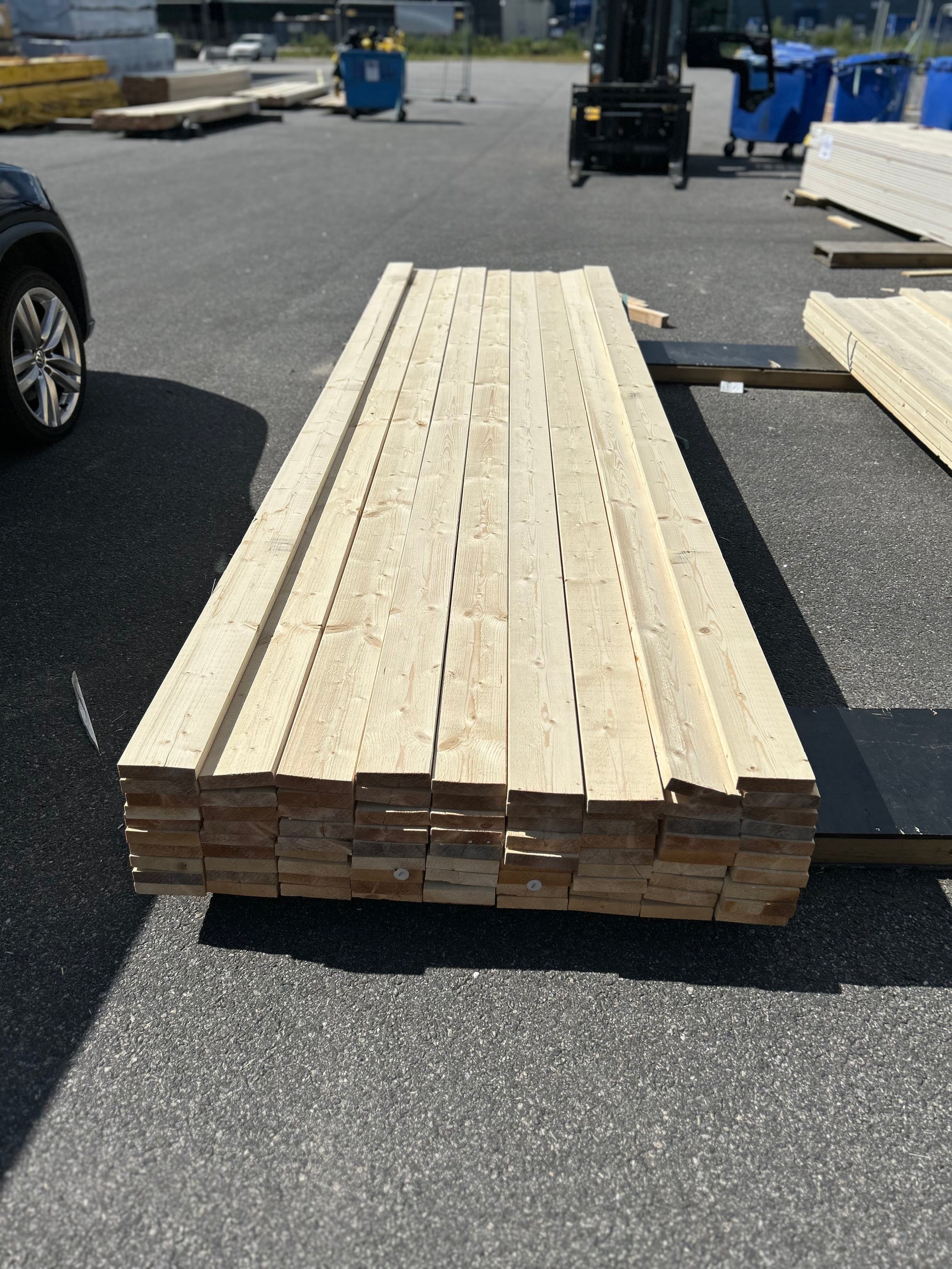 Paket Finsågade Brädor 28x120mm 3,90m 83st Obehandlade