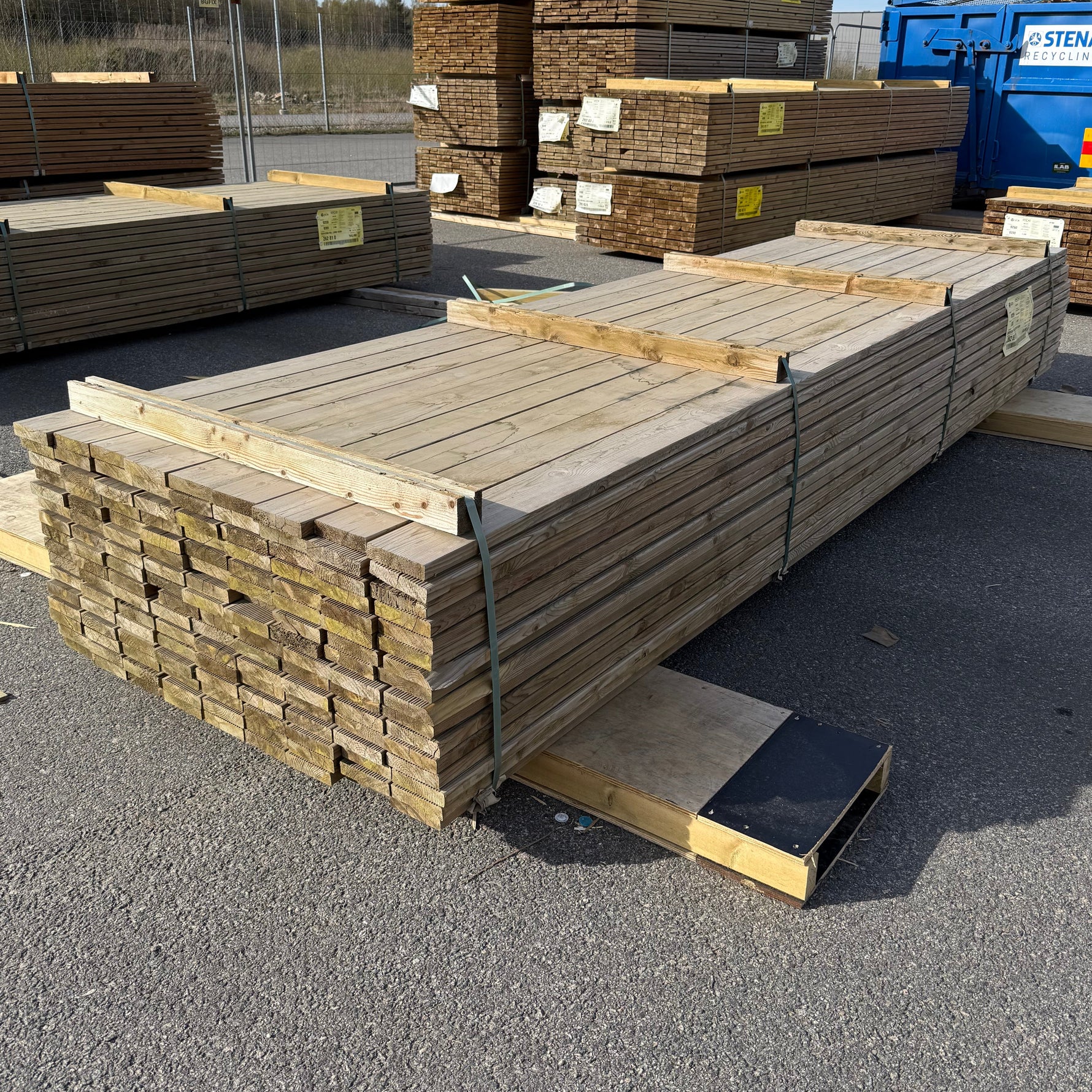 Paket Tryckimpregnerad Rillad Trall 28x120mm, 144st 3,90m