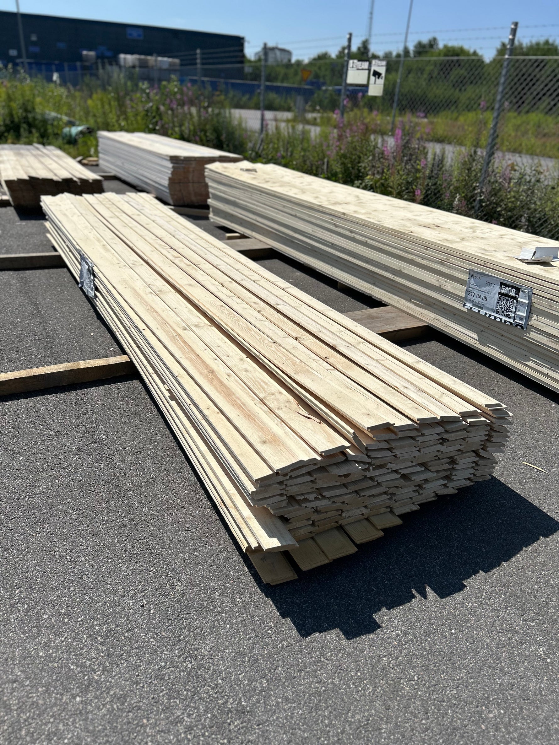 Paket Ytterpanel Enkelfas 22x120mm 4,80m 130st B-kvalitet