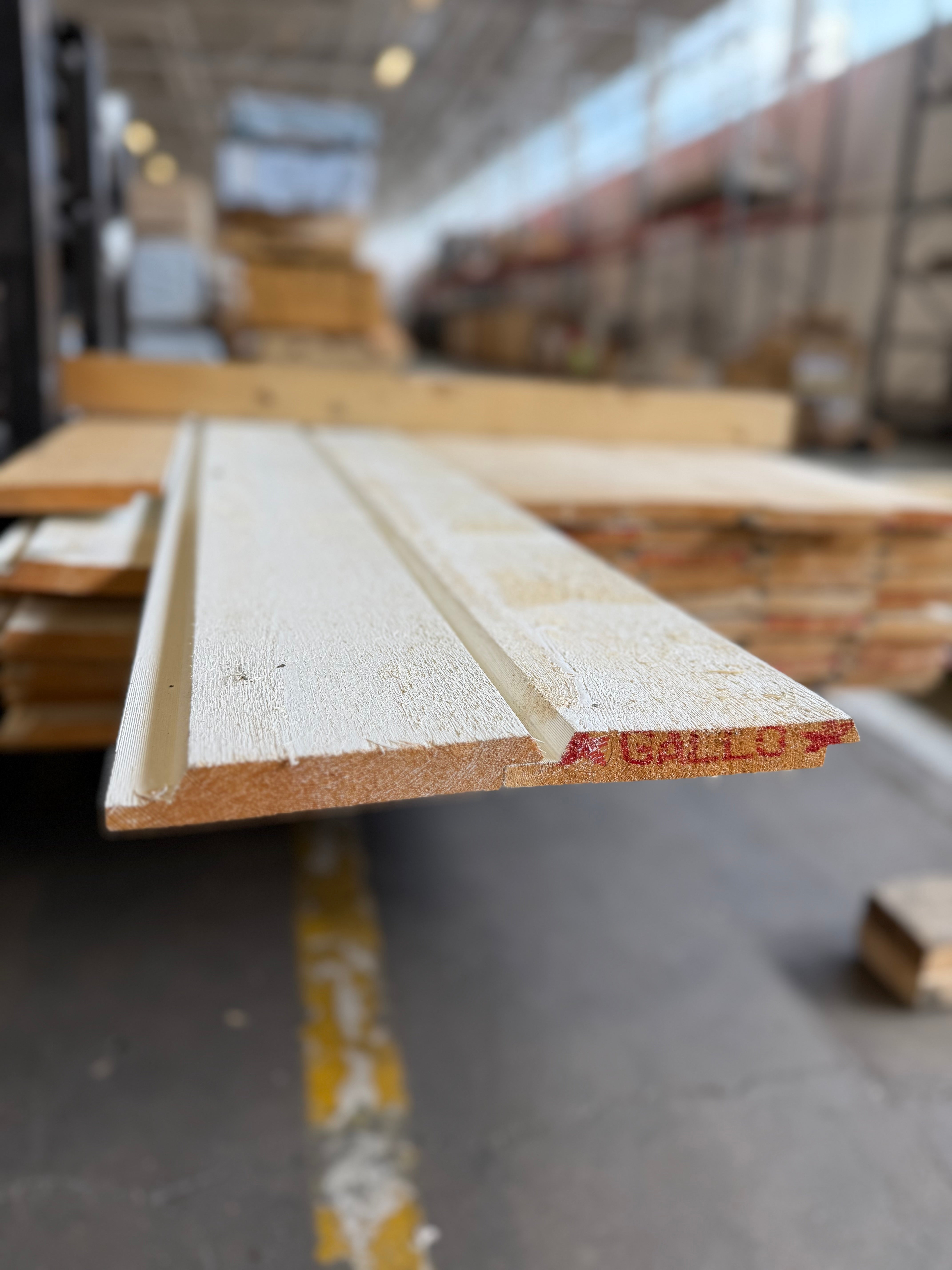 Paket Dubbelfasfals 21x147 mm – 2,54 m – 63 st – Grundmålad Vit