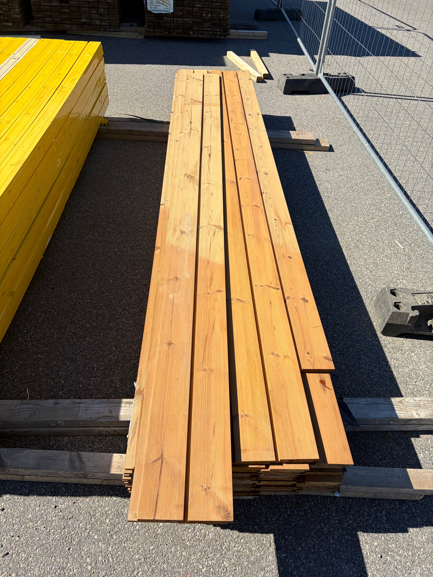 Paket Thermowood Furu 19x140mm Dubbelfas Fals Rak, 67st 3,6m
