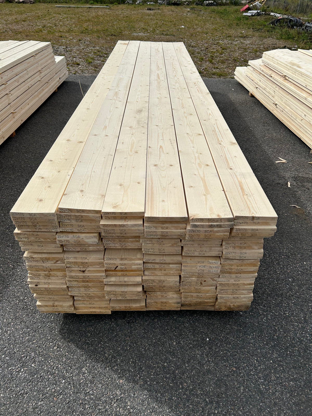 Parti Finsågade Brädor 22x170 mm – 4,80 m Obehandlade