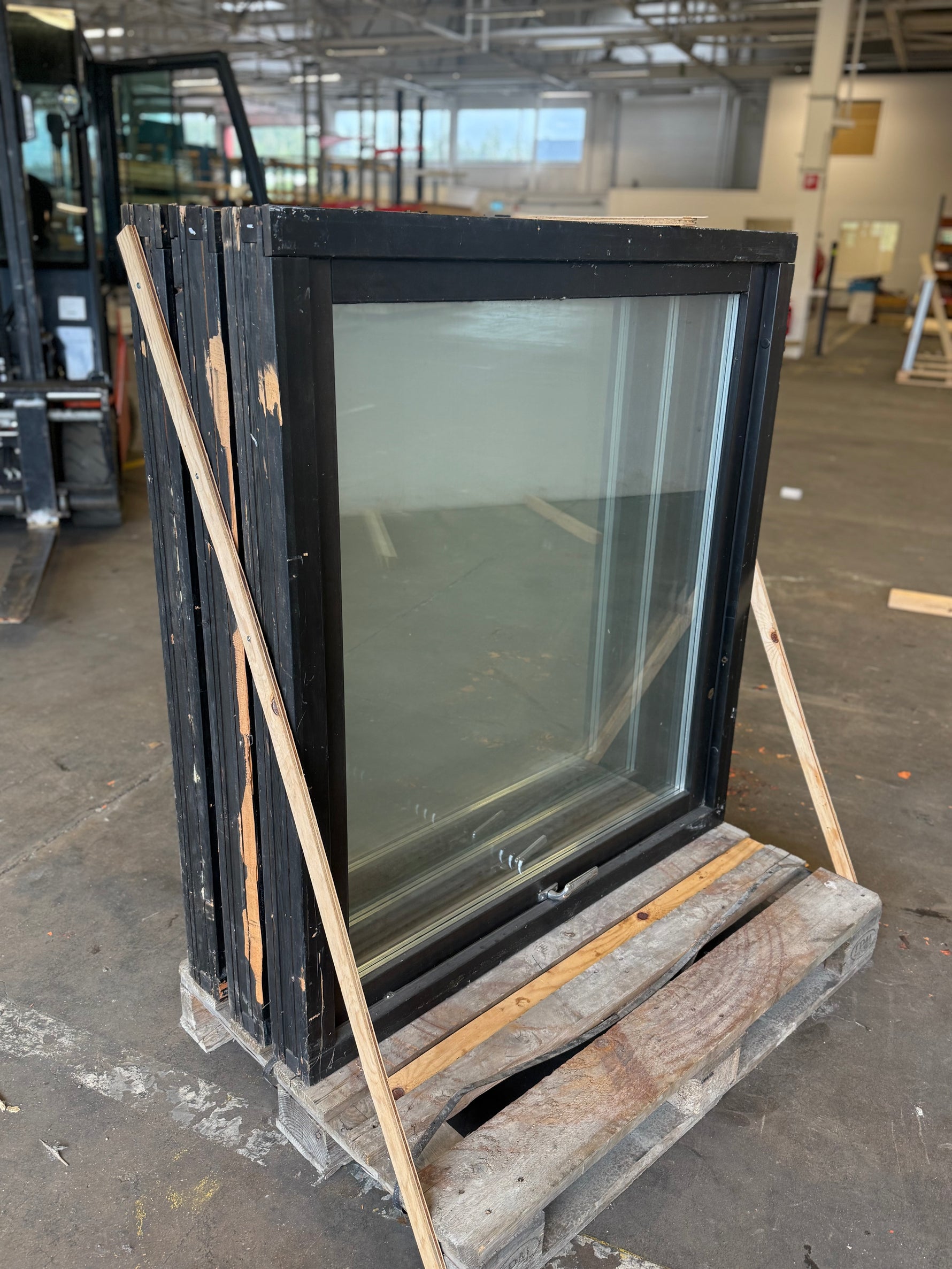 Parti Begagnade Fönster 12x13- 3st