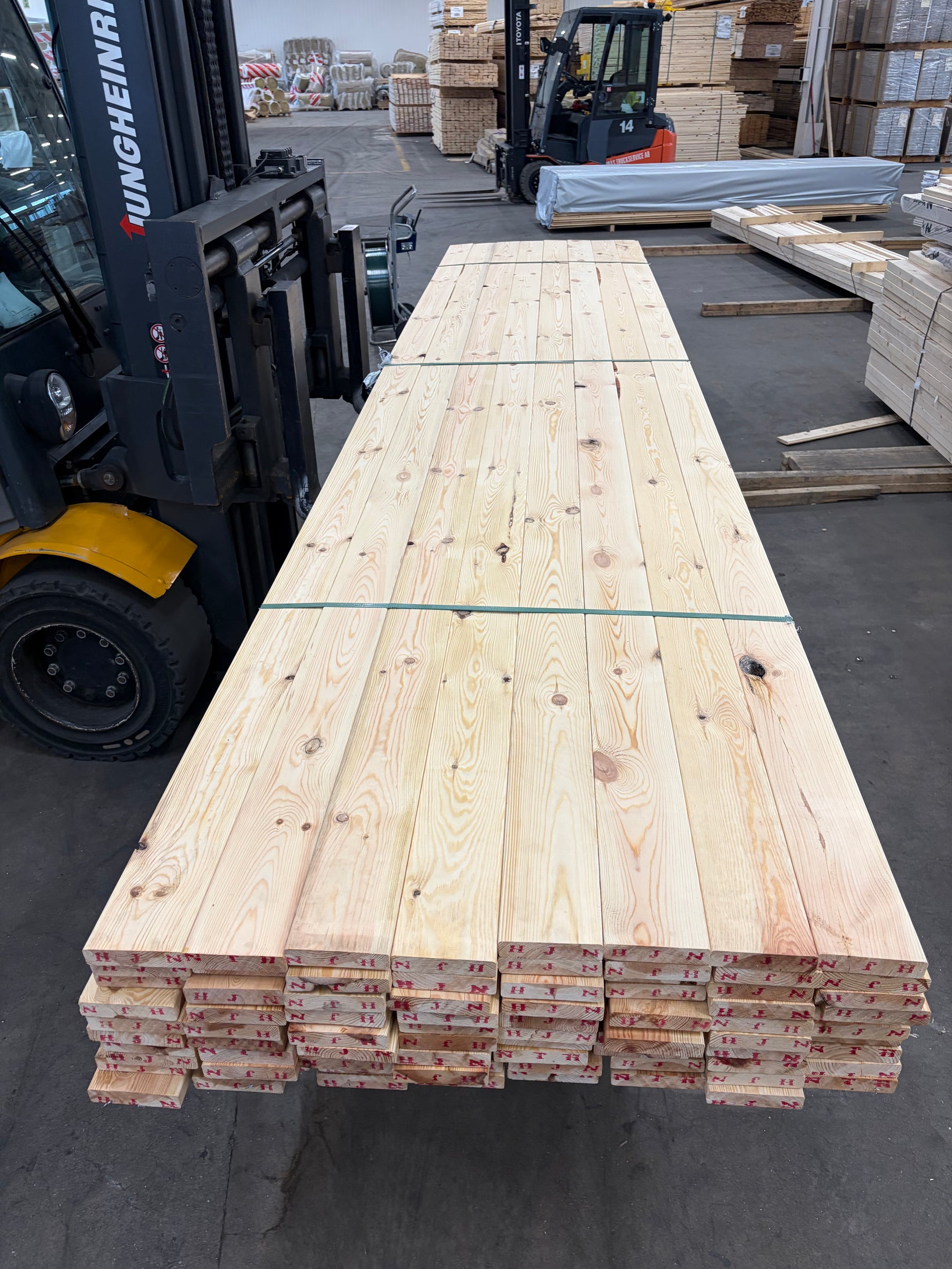 Paket Hyvlad 28x120mm Obehandlad, 80st (4,5m)