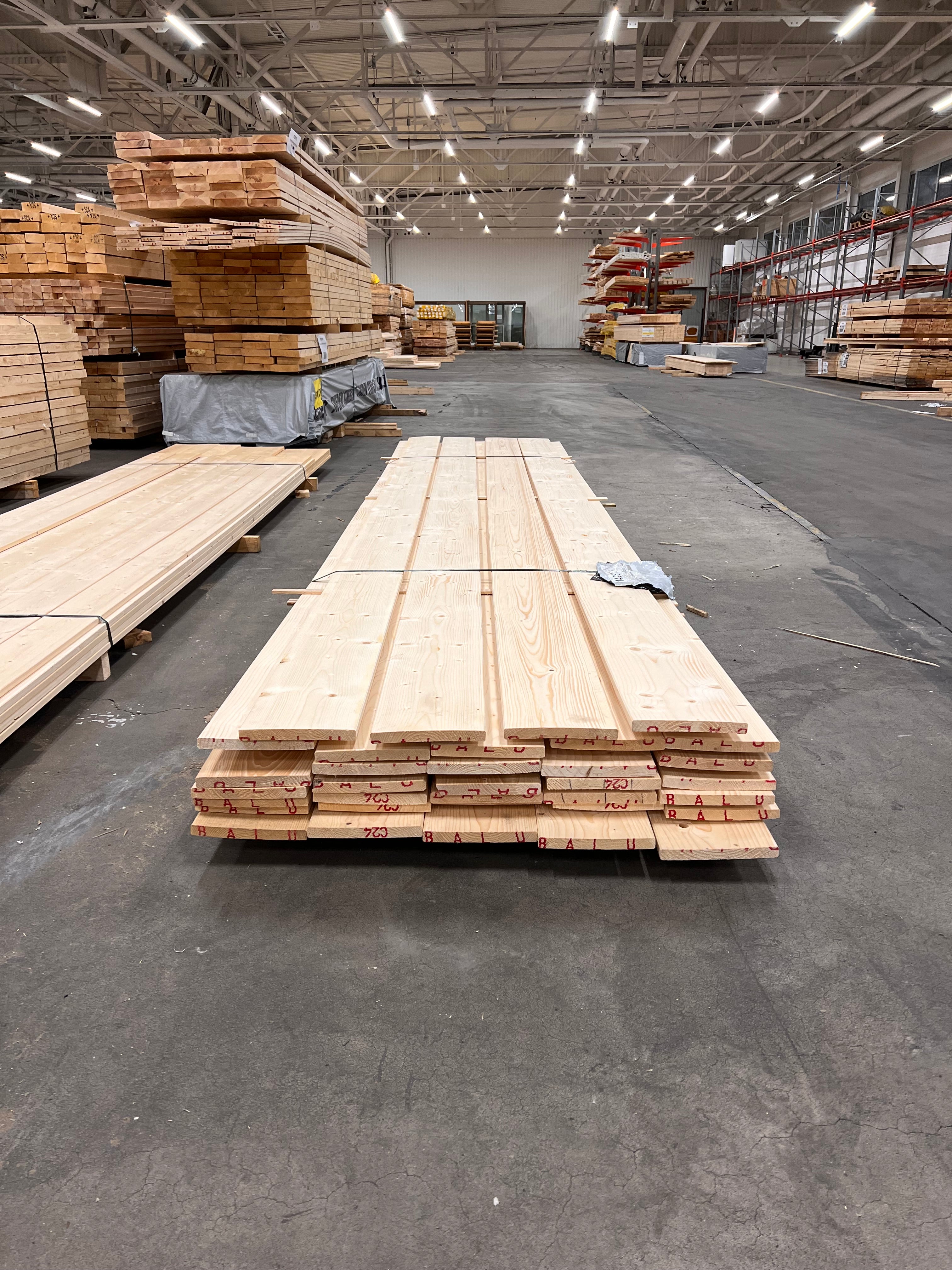 Paket Brädor Runtomhyvlat 20,3x194mm – 34 st (4,50–5,10 m, Utskott, Gran)