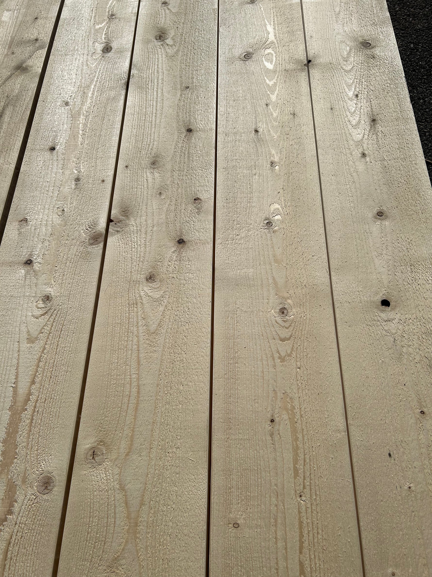 Paket Finsågade Brädor 22x220mm 3,60m 50st