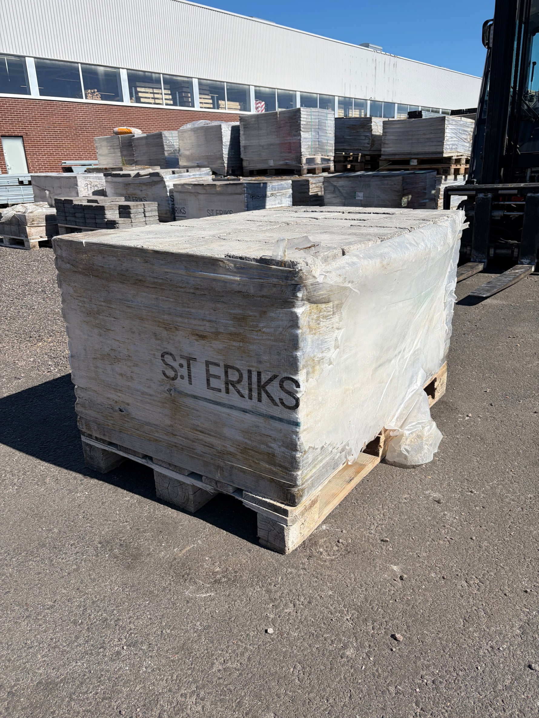 Rustik Marksten 200x200x50mm Antracit (Säljs per styck)