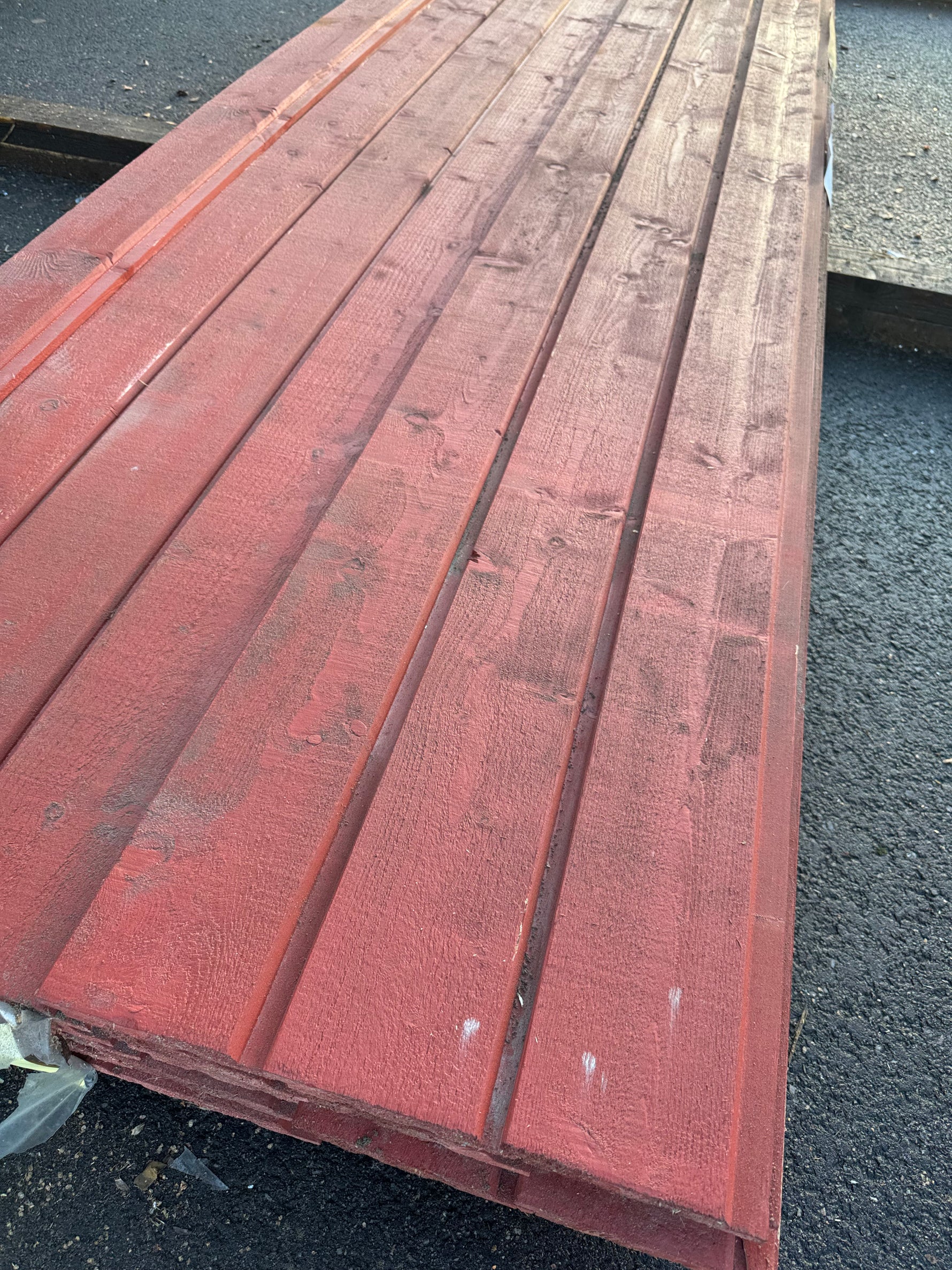 Paket Ytterpanel Falsad Enkelfas 21x147 mm – 46 st (5,10 m, Brandröd) - Spirec
