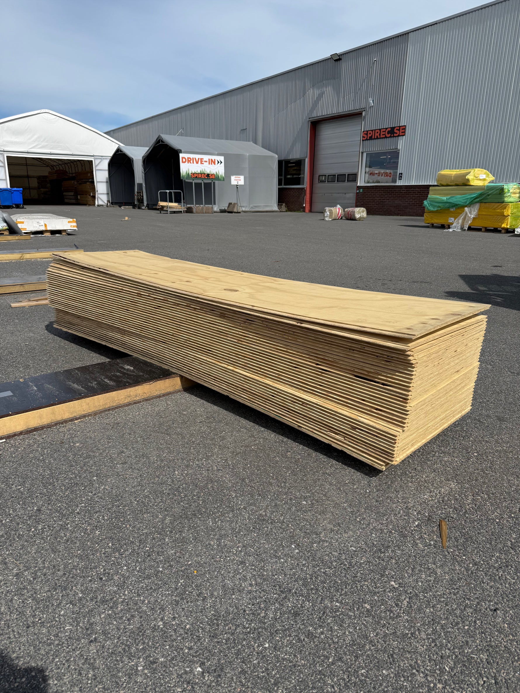 Parti WISA Wall Ergo Plywoodskivor 12mm (598x2400mm) 32st