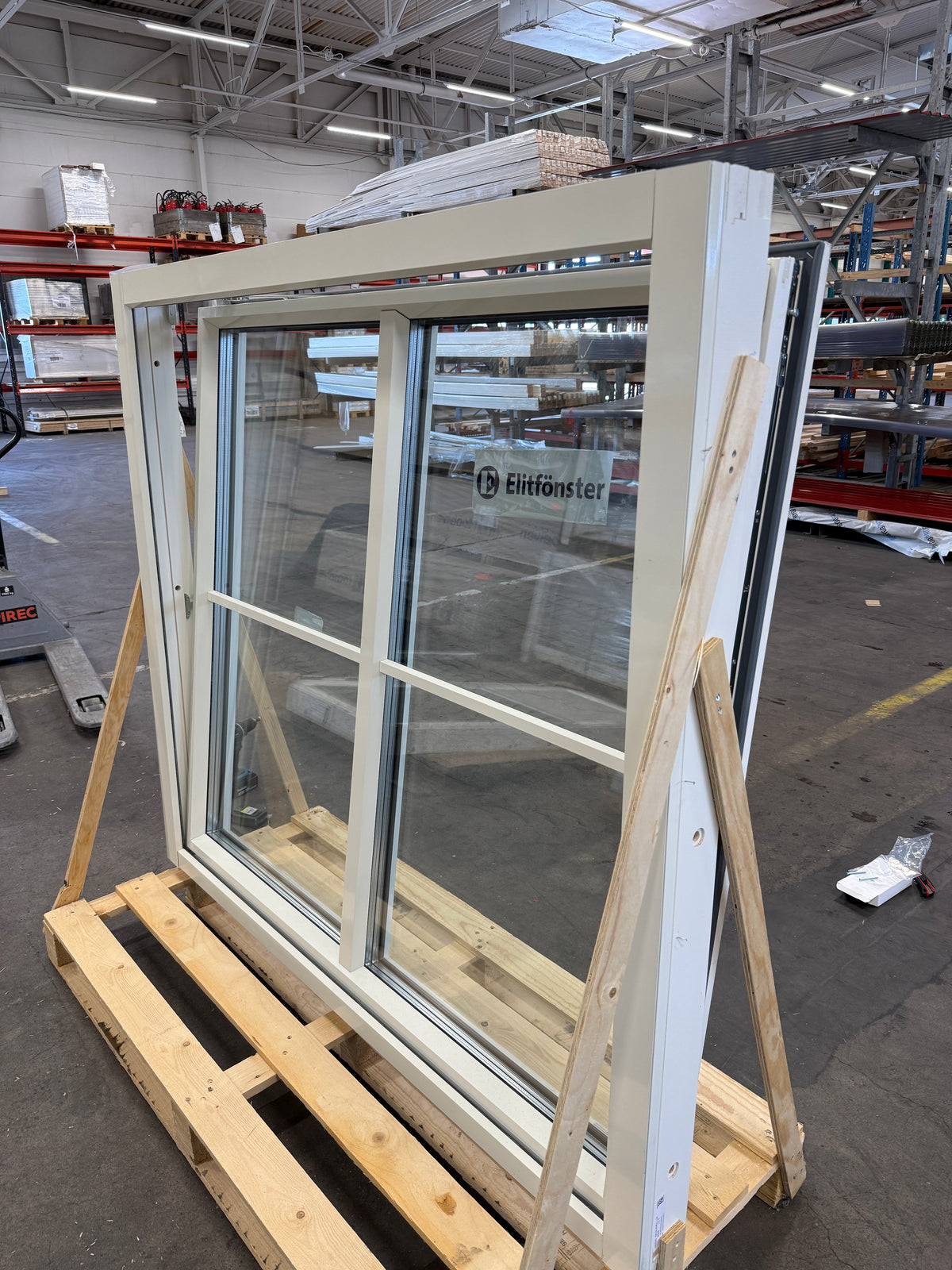 Fönster 158x148 cm – 3-glas, vitt inåtgående