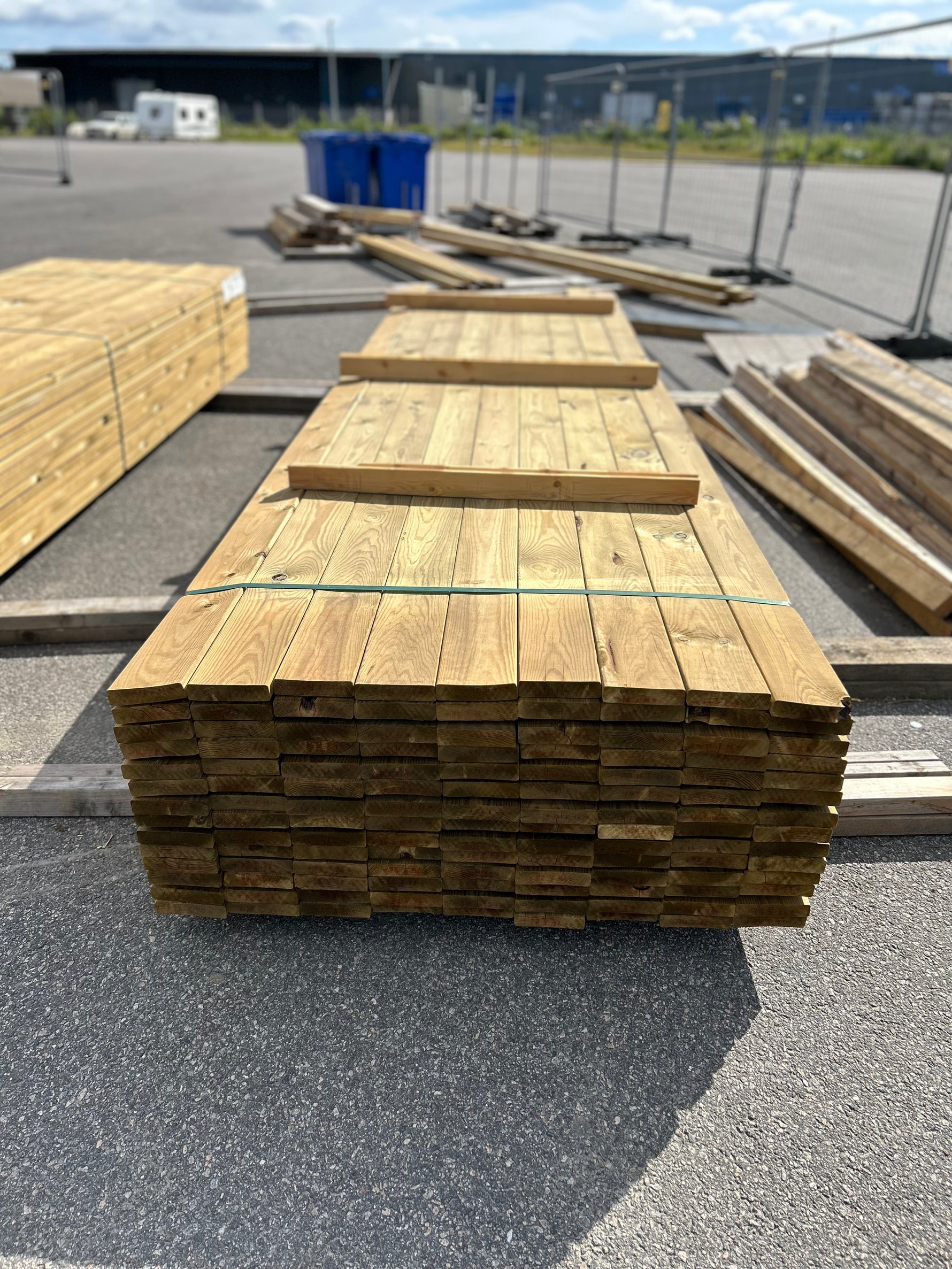 Paket Tryckimpregnerad Trall 28x120mm 3,90–4,20m 135st B-Sortering