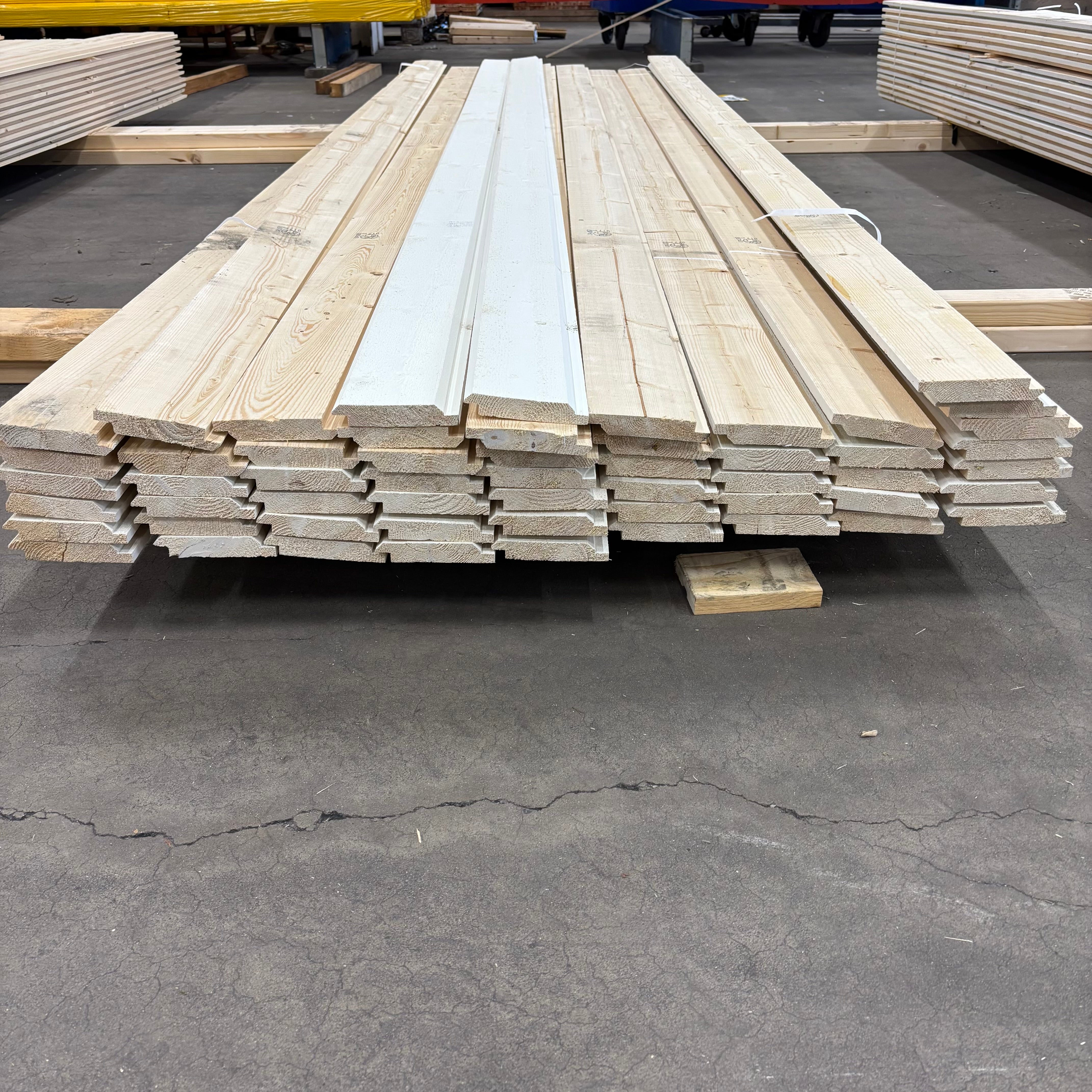 Paket Ytterpanel Dubbelfas Fals 22x120mm 3,60m – 55 st (gran, grundmålad vit)