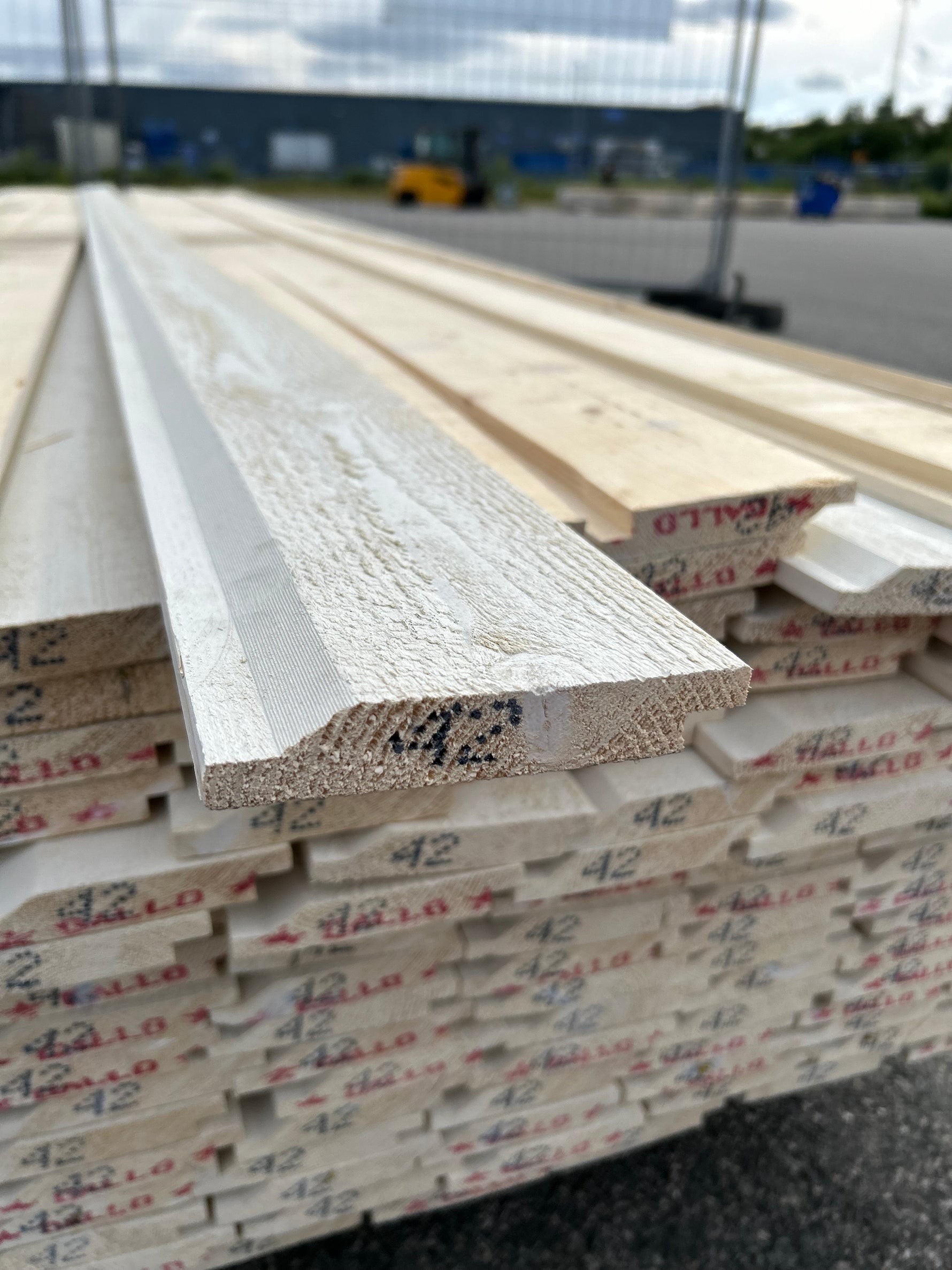Paket Enkelfas Halvspont 22x120mm 4,20m 161st Grundmålad