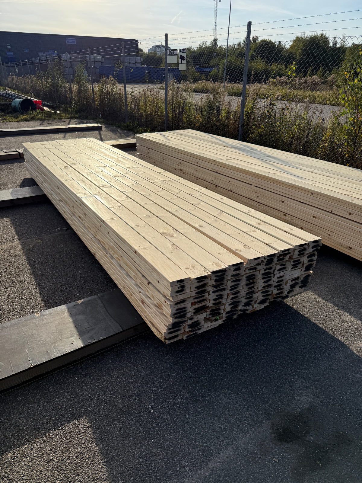 Paket Obehandlad Rillad Furu Trall 28×120 mm (4,50 m) 117 st